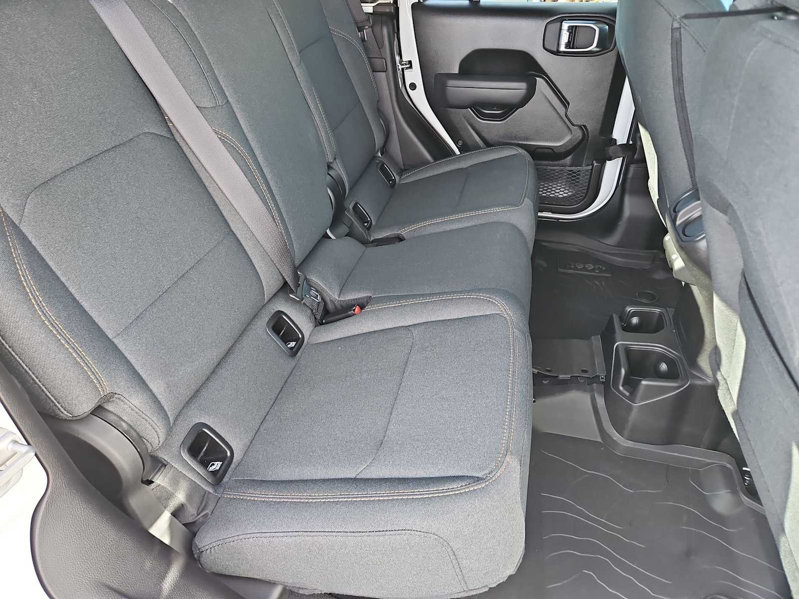 Thumbnail: 2026 Jeep Gladiator - 19