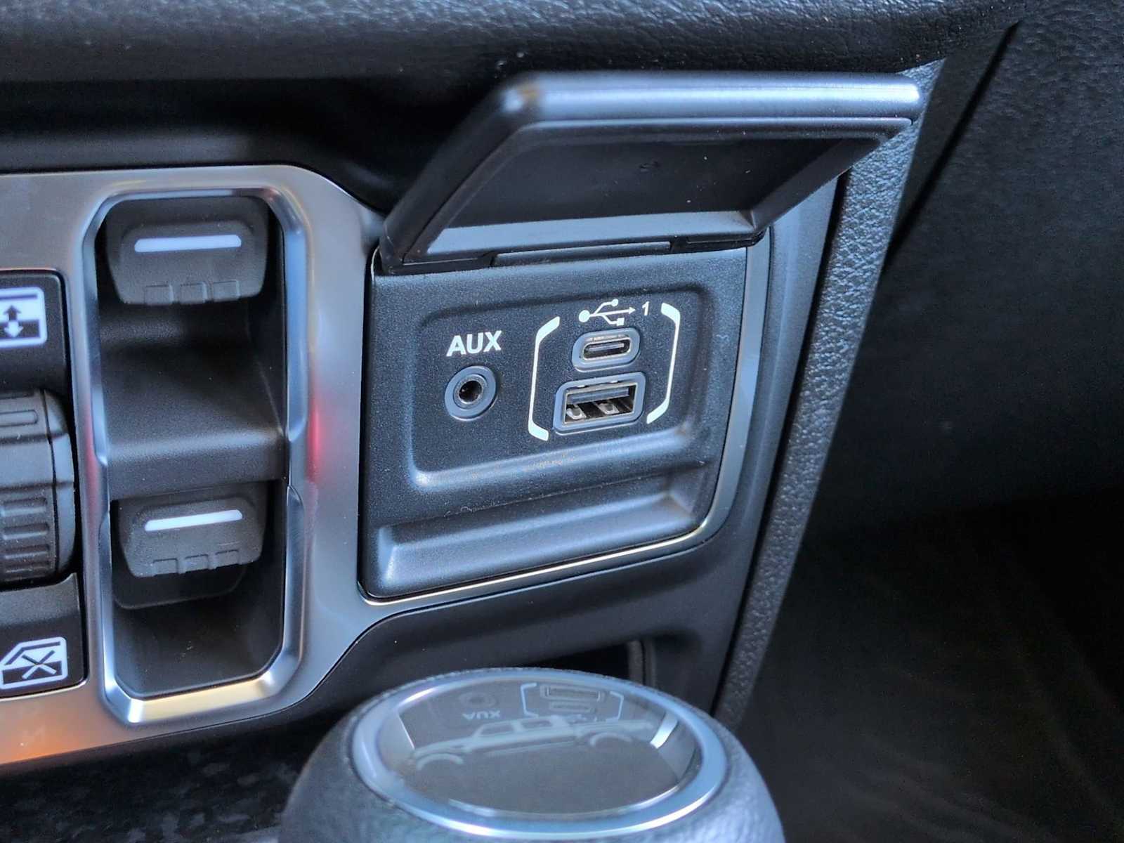 Thumbnail: 2026 Jeep Gladiator - 30