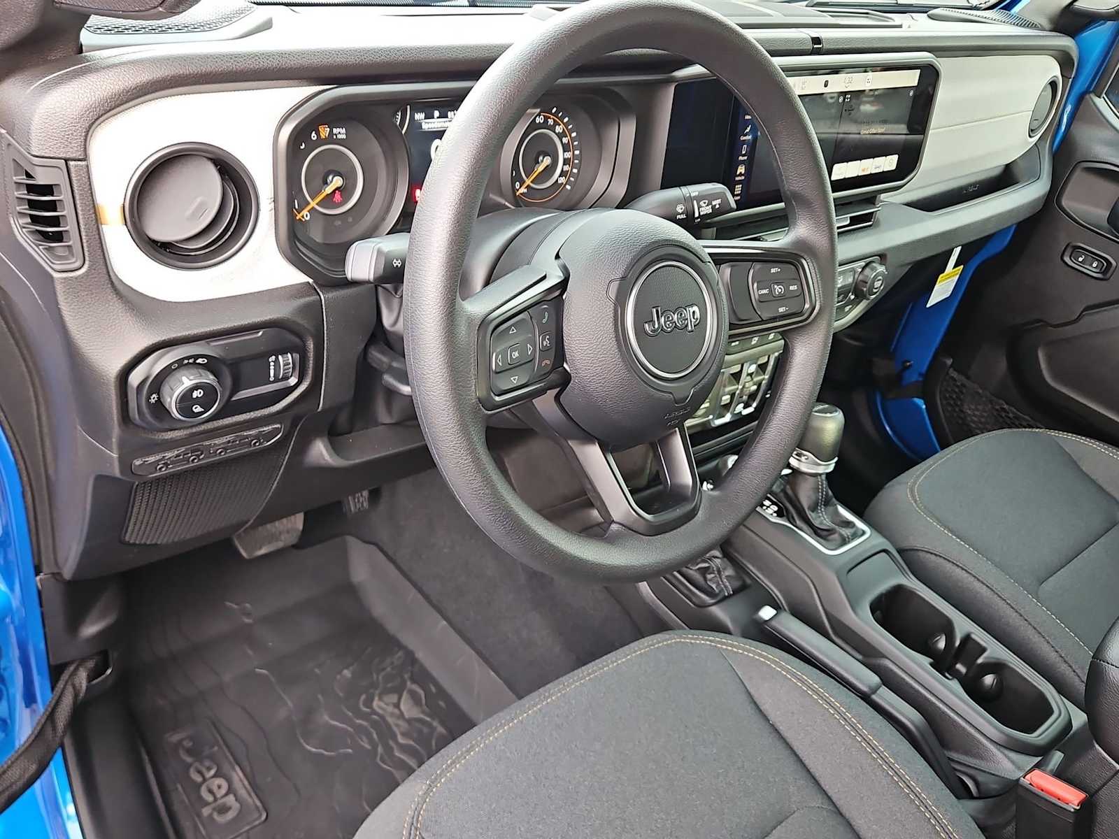 Thumbnail: 2026 Jeep Gladiator - 10