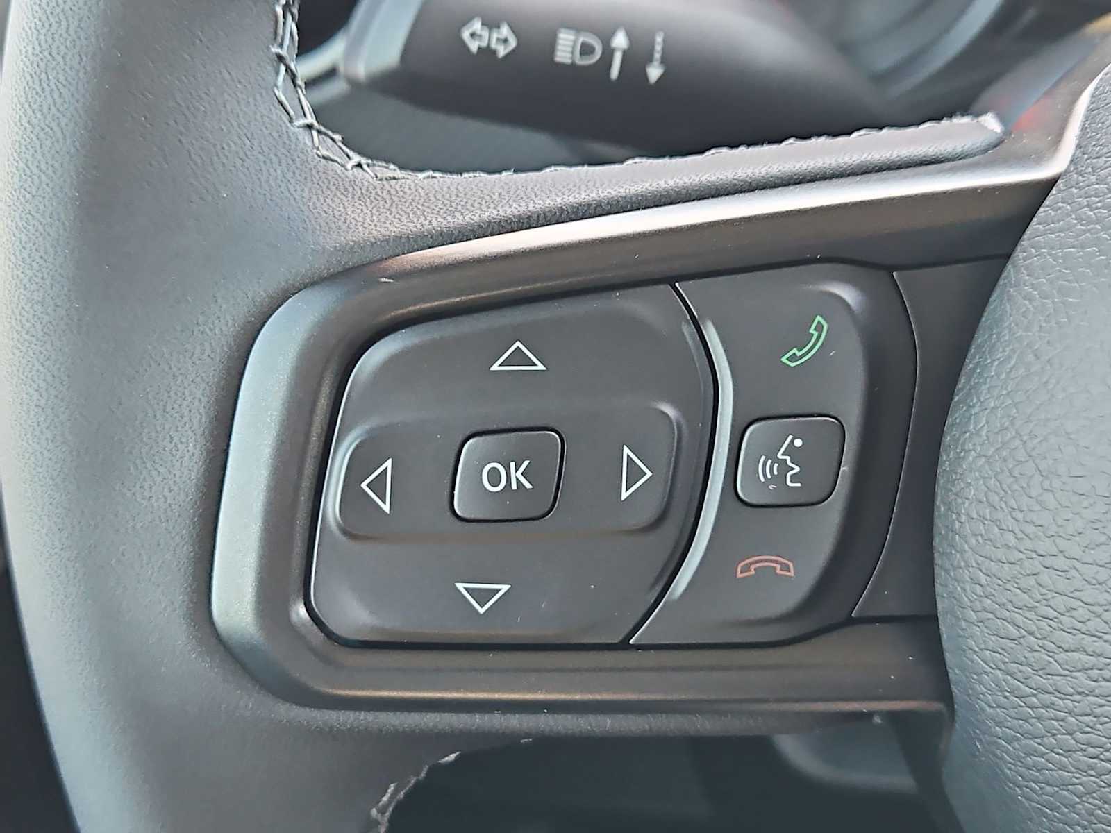 Thumbnail: 2025 Jeep Gladiator - 22