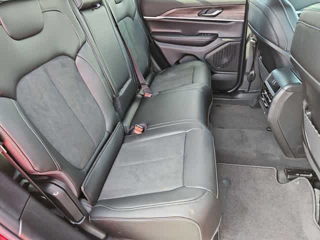 Thumbnail: 2026 Jeep Grand Cherokee - 21