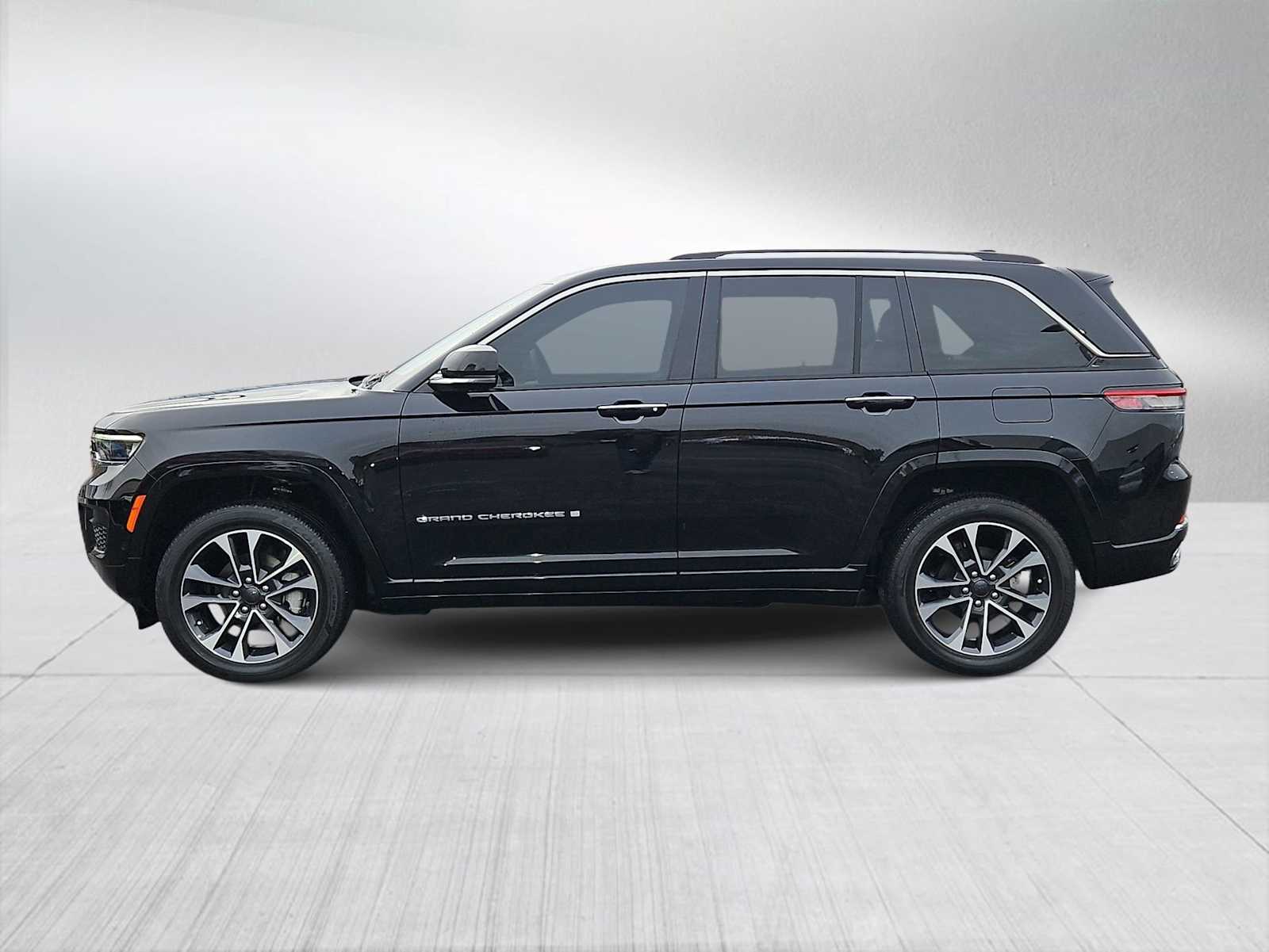 Thumbnail: 2023 Jeep Grand Cherokee - 5