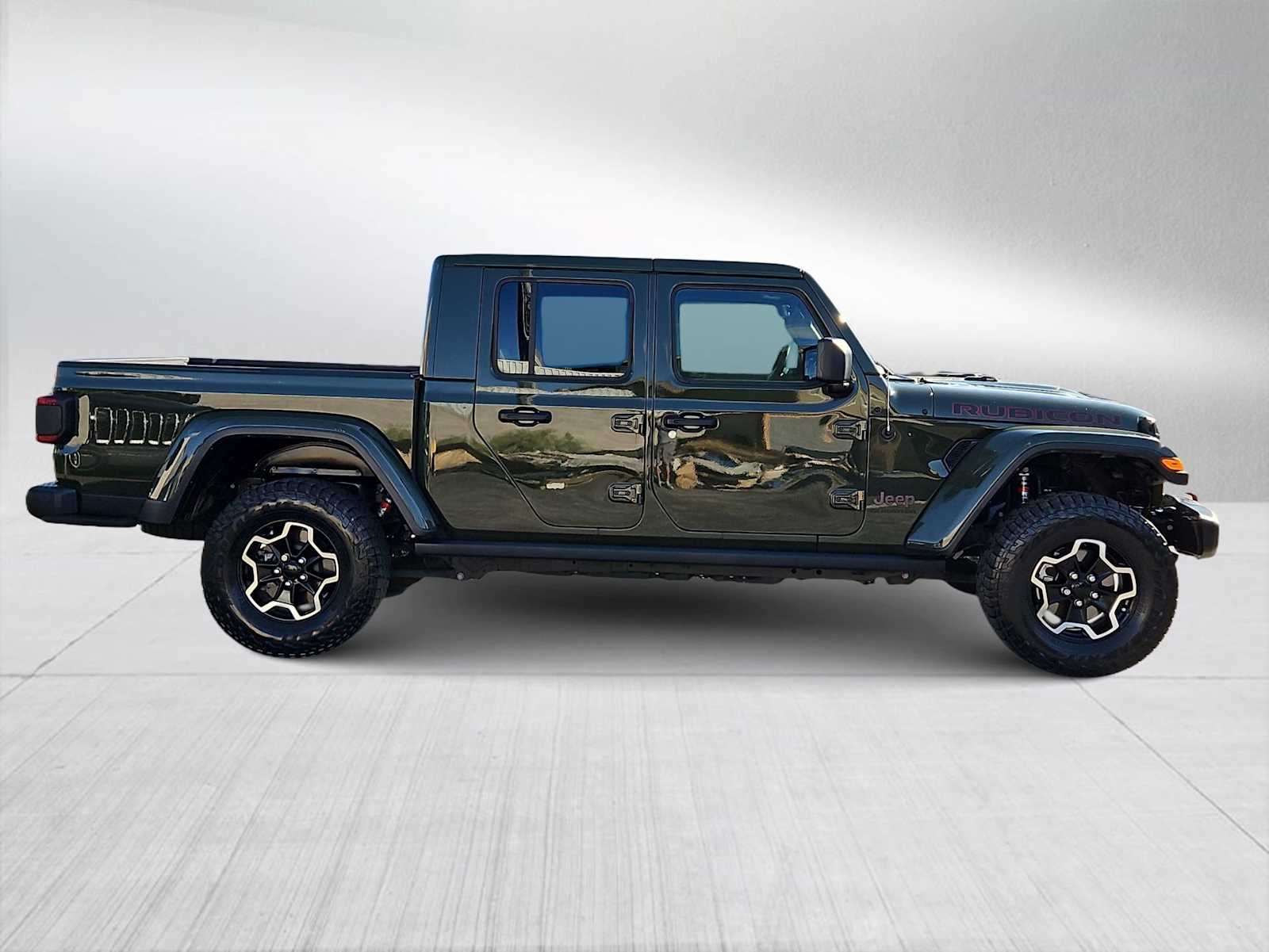 Thumbnail: 2022 Jeep Gladiator - 17