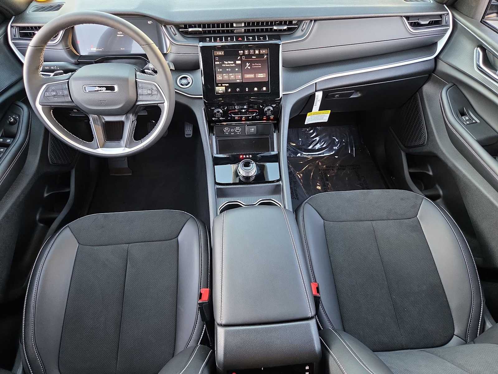 Thumbnail: 2025 Jeep Grand Cherokee L - 14