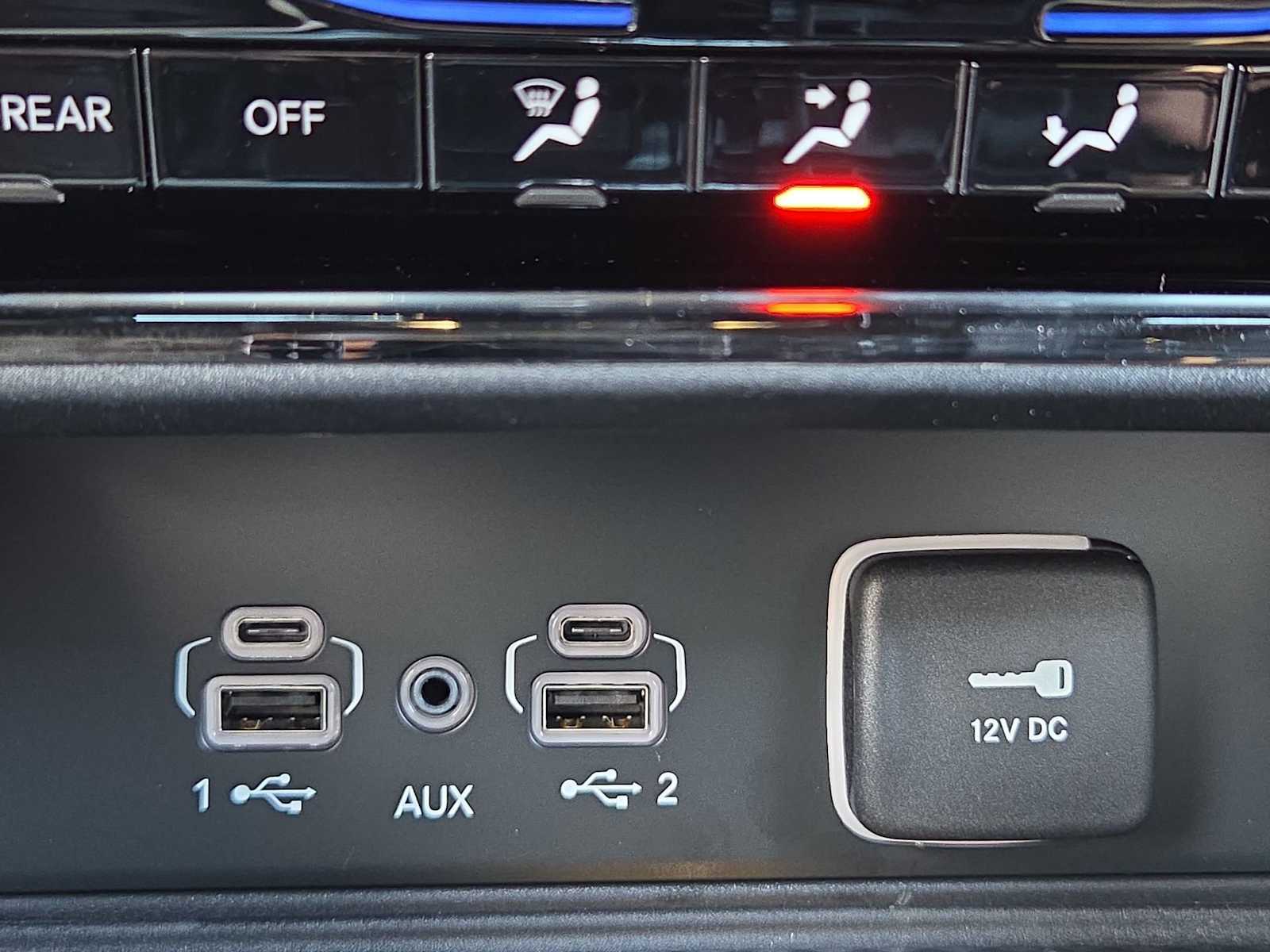 Thumbnail: 2025 Jeep Grand Cherokee - 32