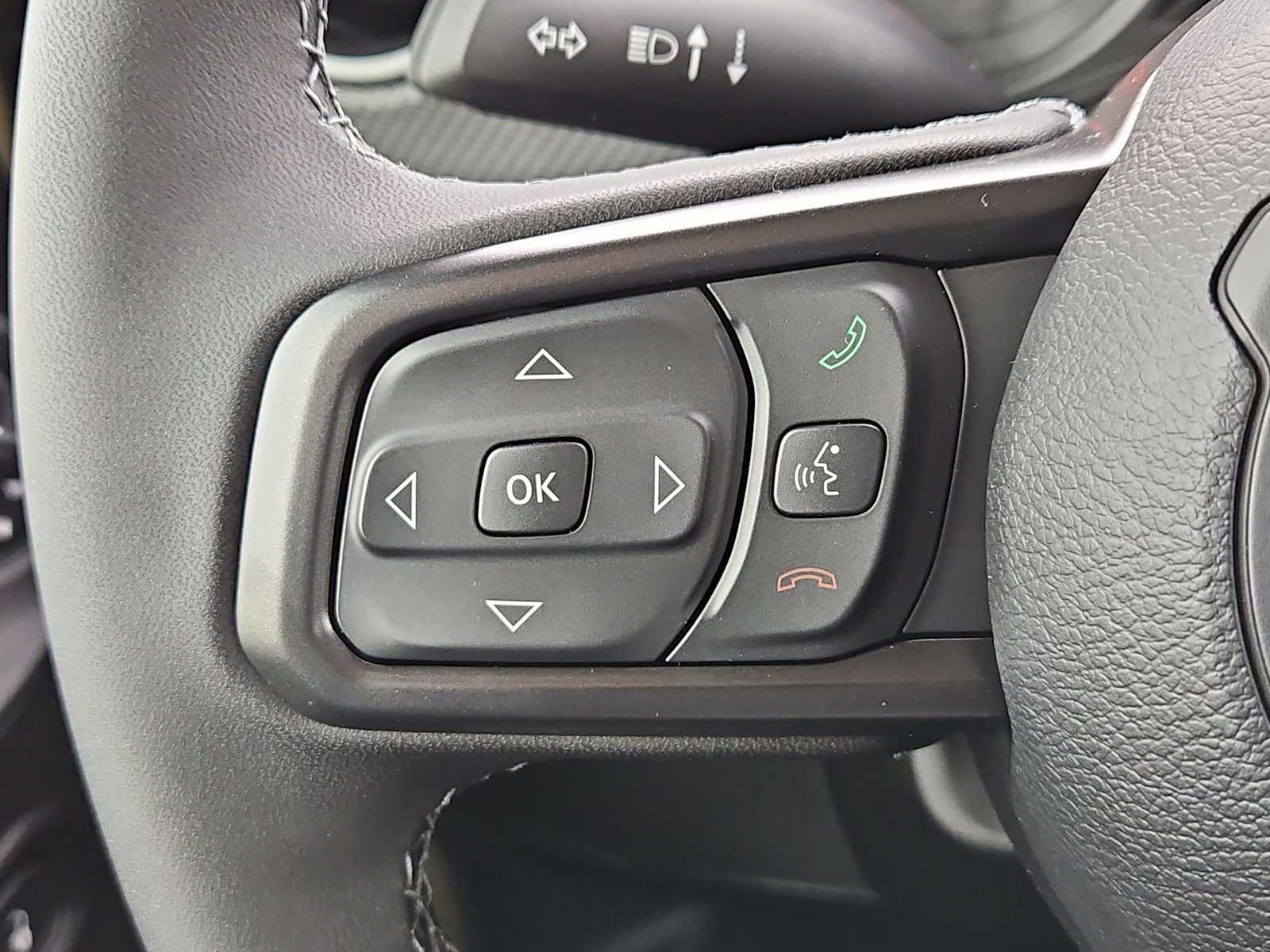 Thumbnail: 2026 Jeep Gladiator - 22