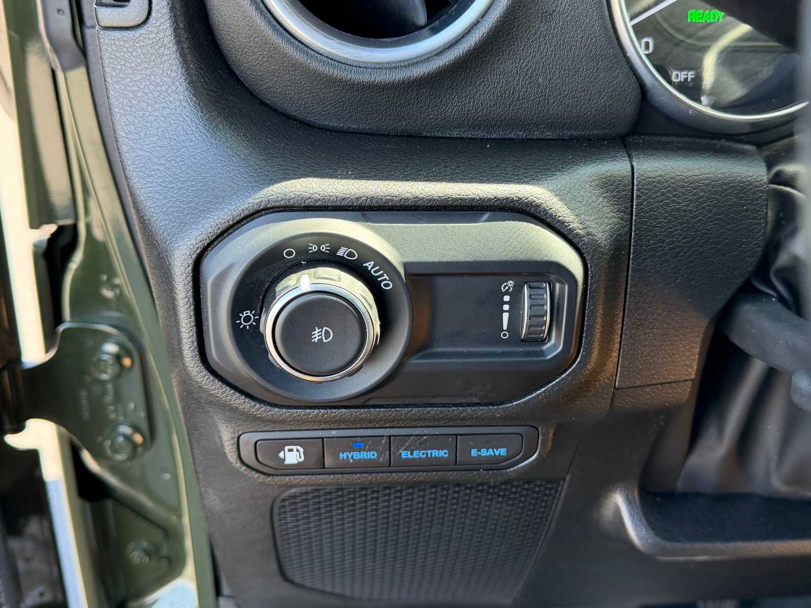 Thumbnail: 2023 Jeep Wrangler - 11