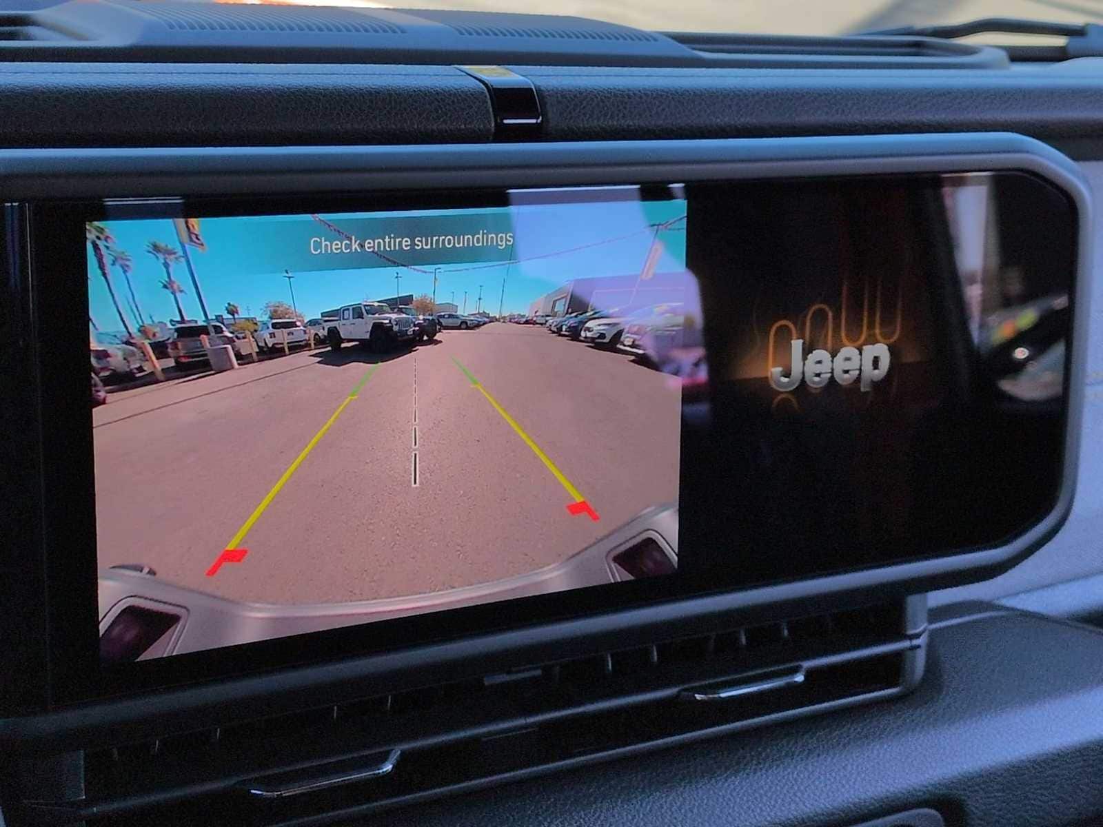 Thumbnail: 2025 Jeep Gladiator - 29