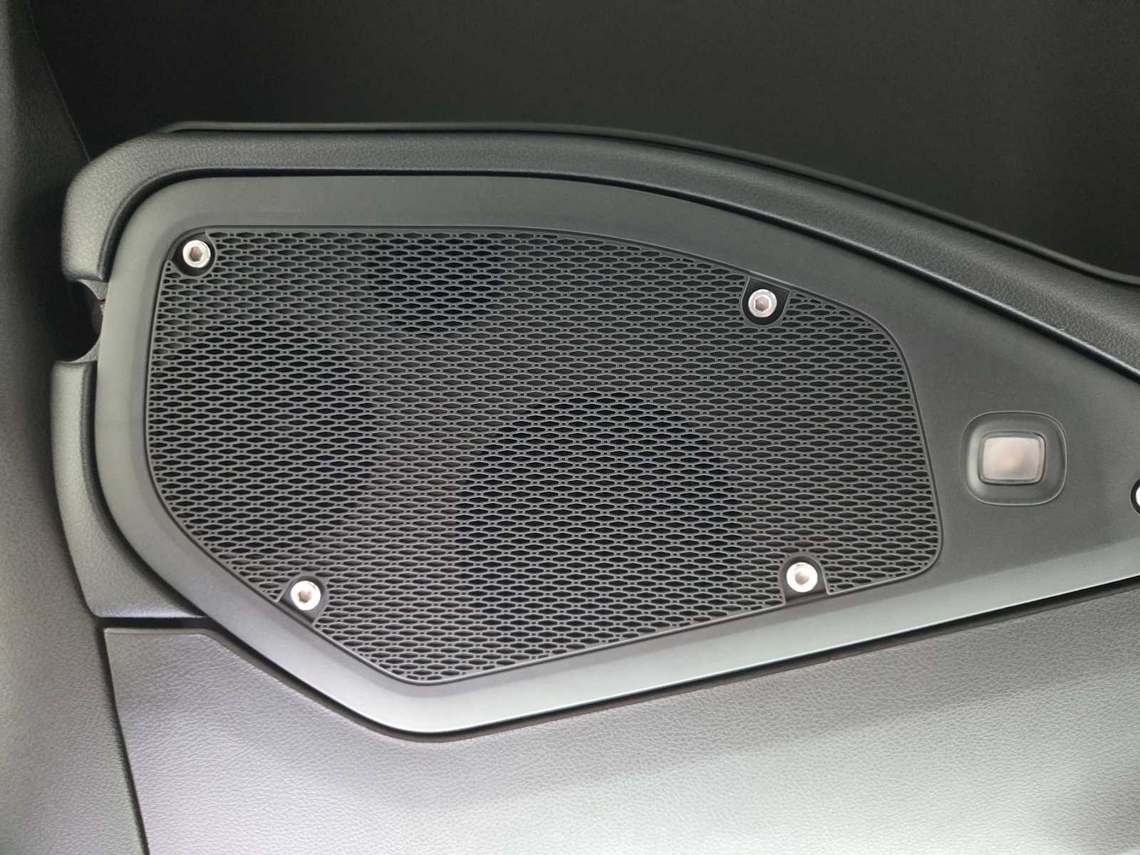 Thumbnail: 2025 Jeep Wrangler - 32