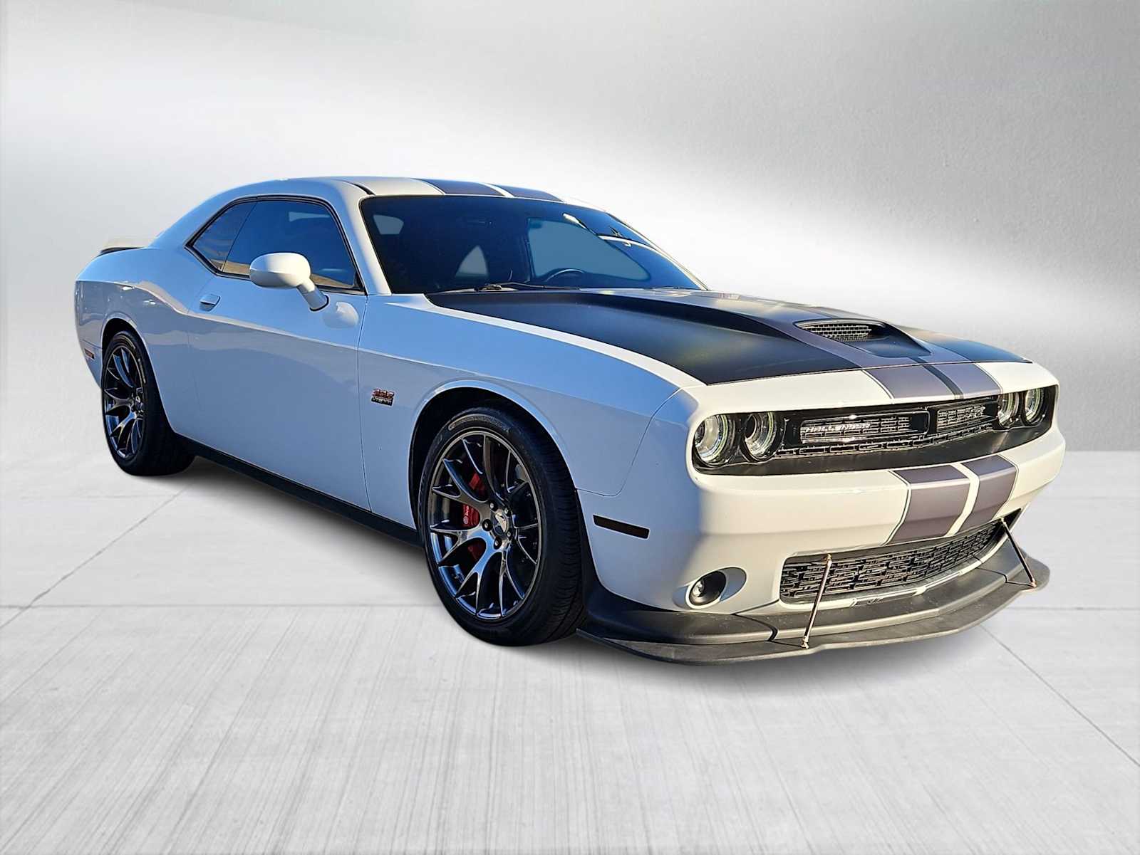 Thumbnail: 2016 Dodge Challenger - 2
