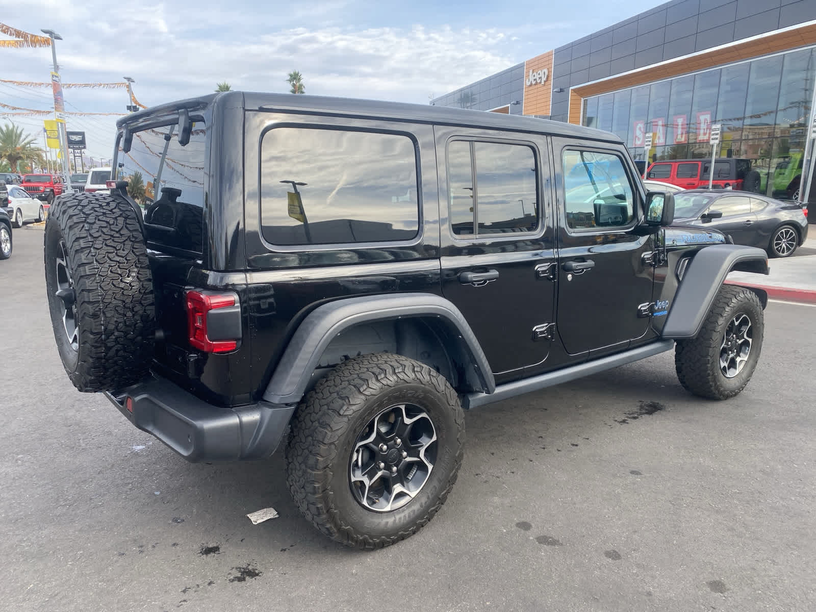 Thumbnail: 2021 Jeep Wrangler - 9