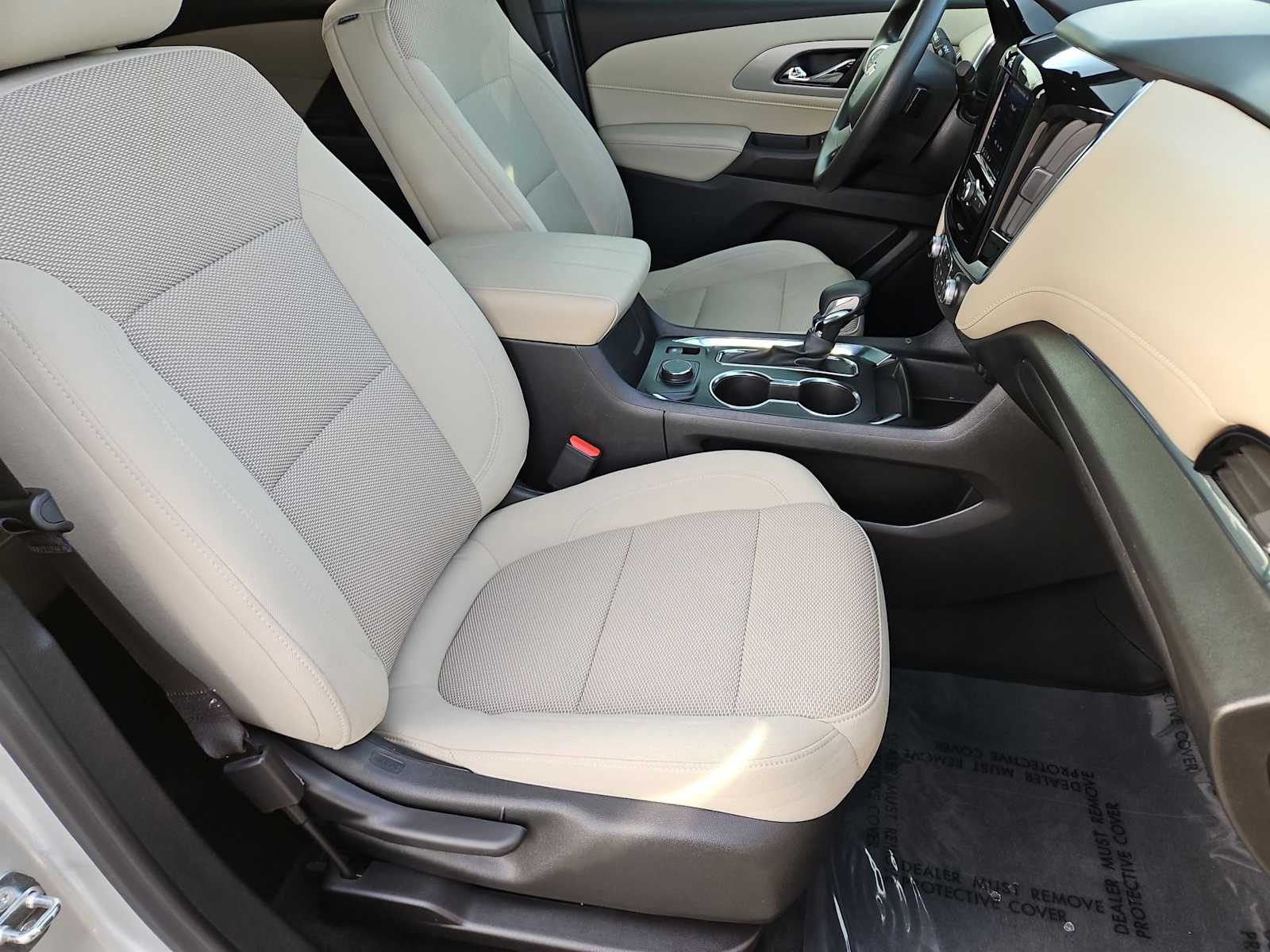 Thumbnail: 2022 Chevrolet Traverse - 21