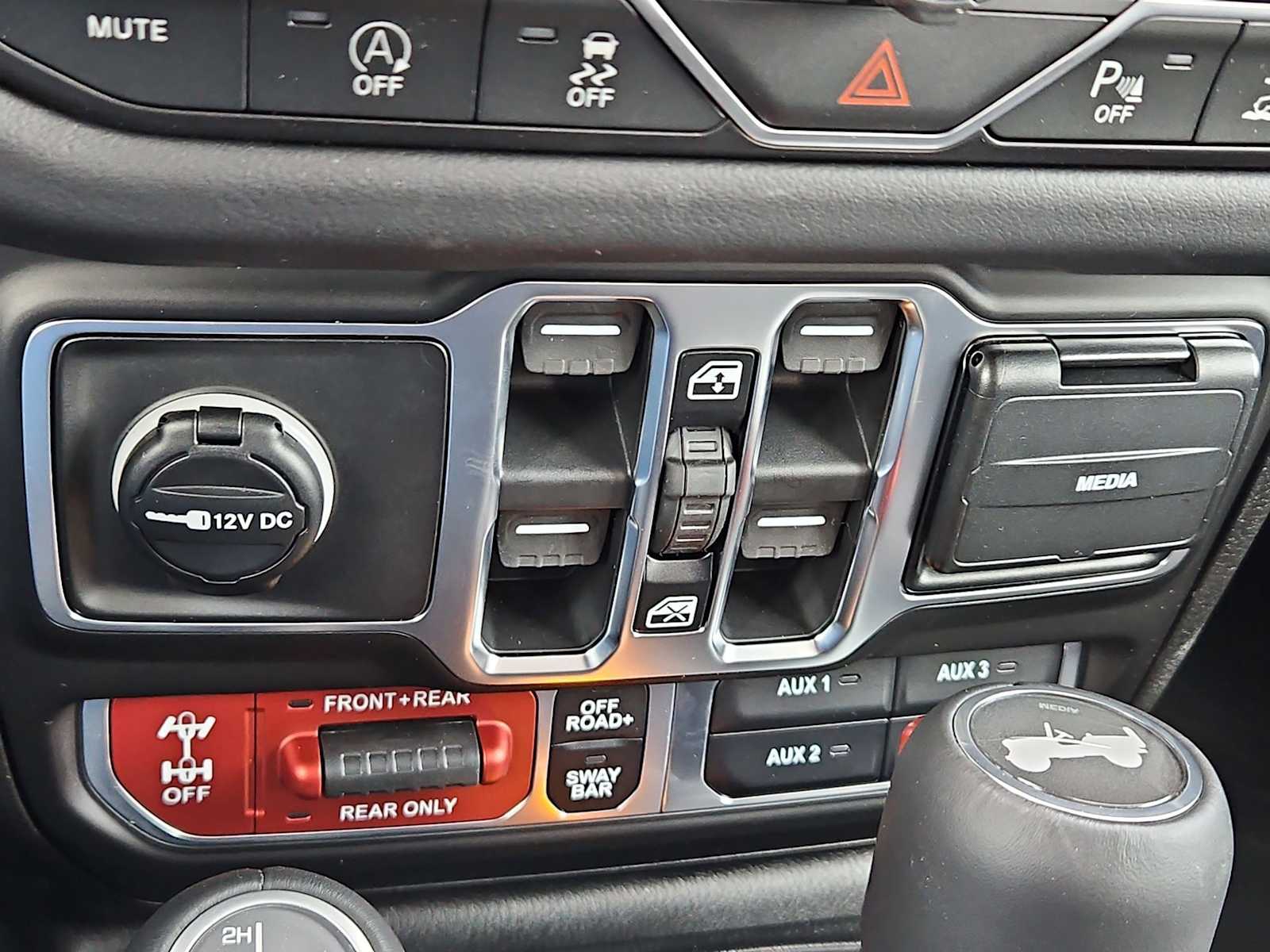 Thumbnail: 2026 Jeep Wrangler - 31