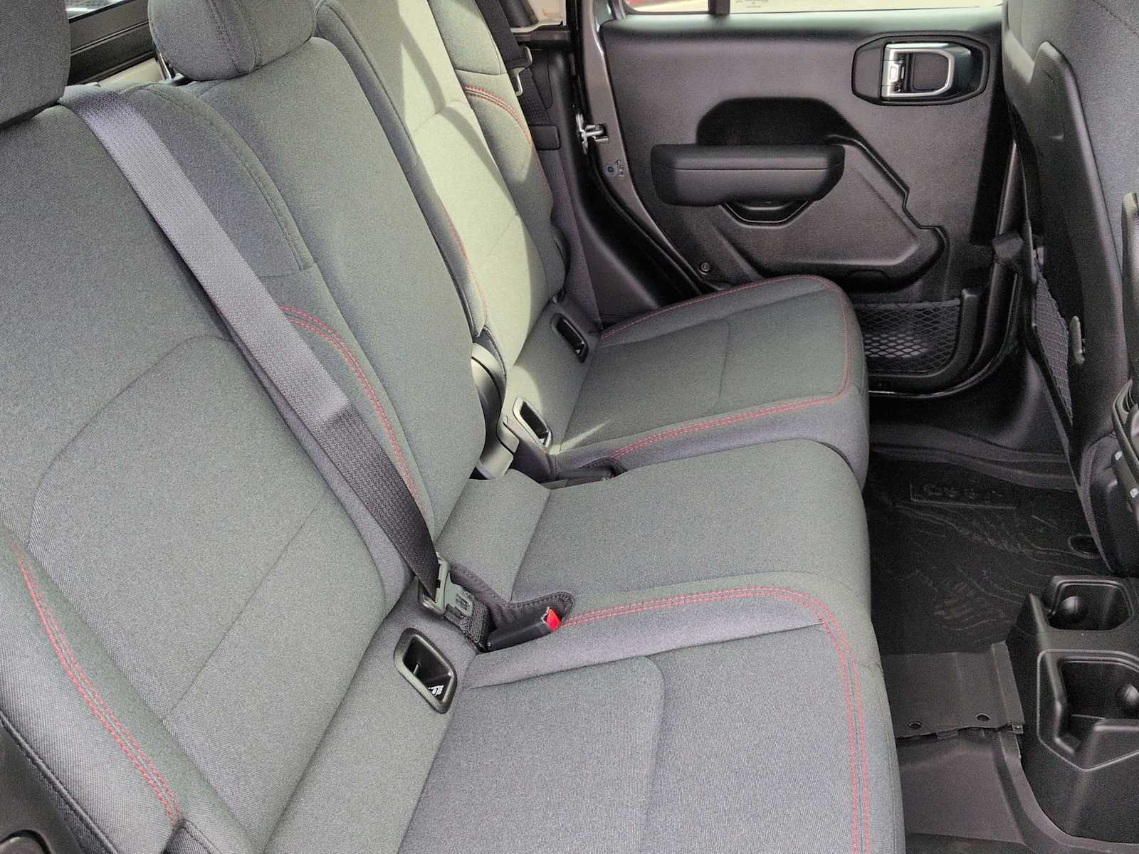 Thumbnail: 2026 Jeep Gladiator - 21