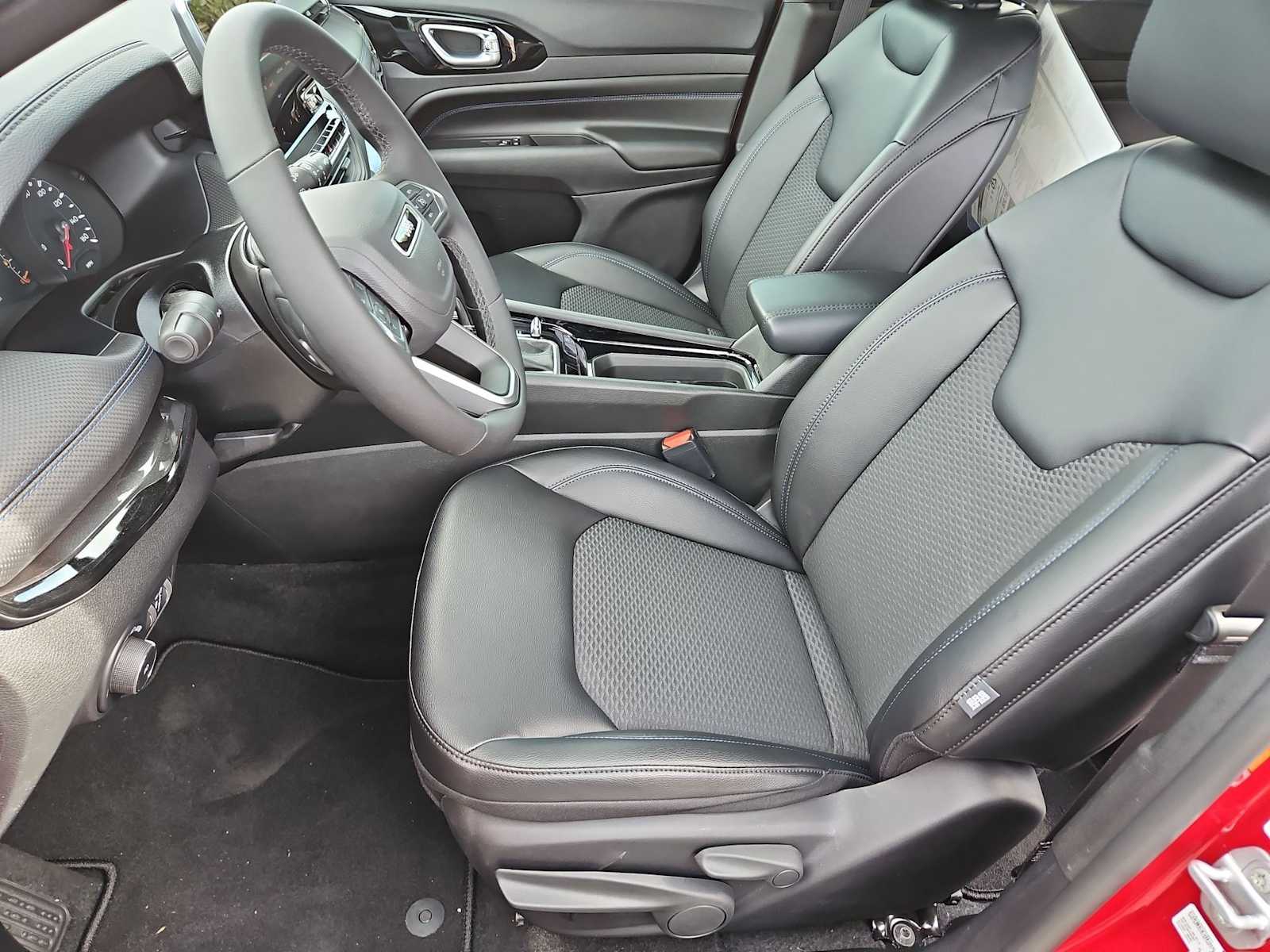 Thumbnail: 2026 Jeep Compass - 17