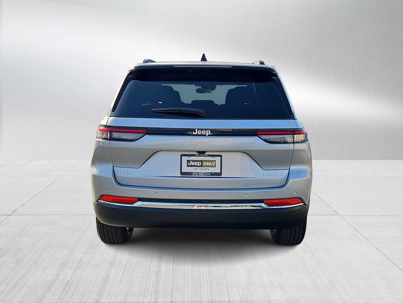 Thumbnail: 2026 Jeep Grand Cherokee - 7