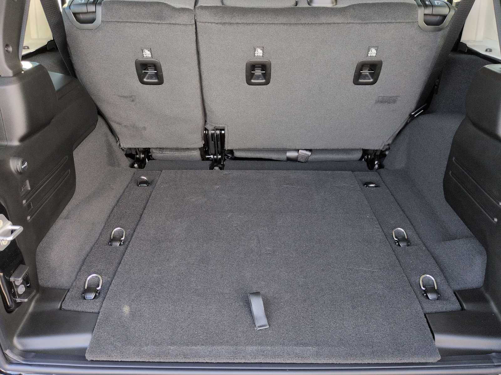 Thumbnail: 2026 Jeep Wrangler - 33