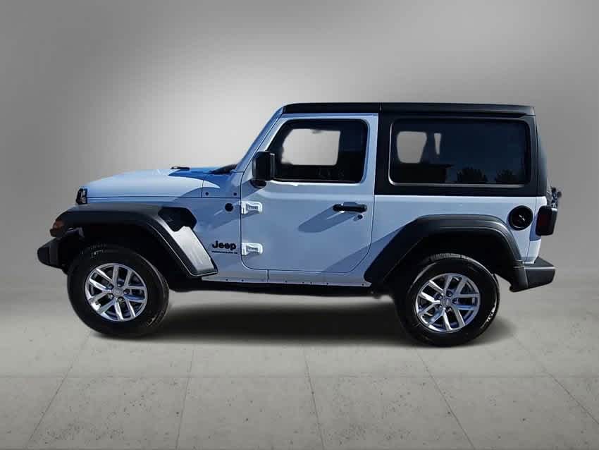 Thumbnail: 2023 Jeep Wrangler - 5