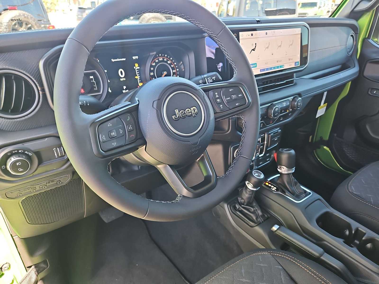 Thumbnail: 2025 Jeep Gladiator - 10