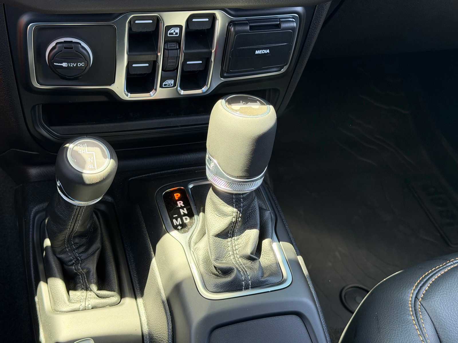 Thumbnail: 2026 Jeep Wrangler - 15