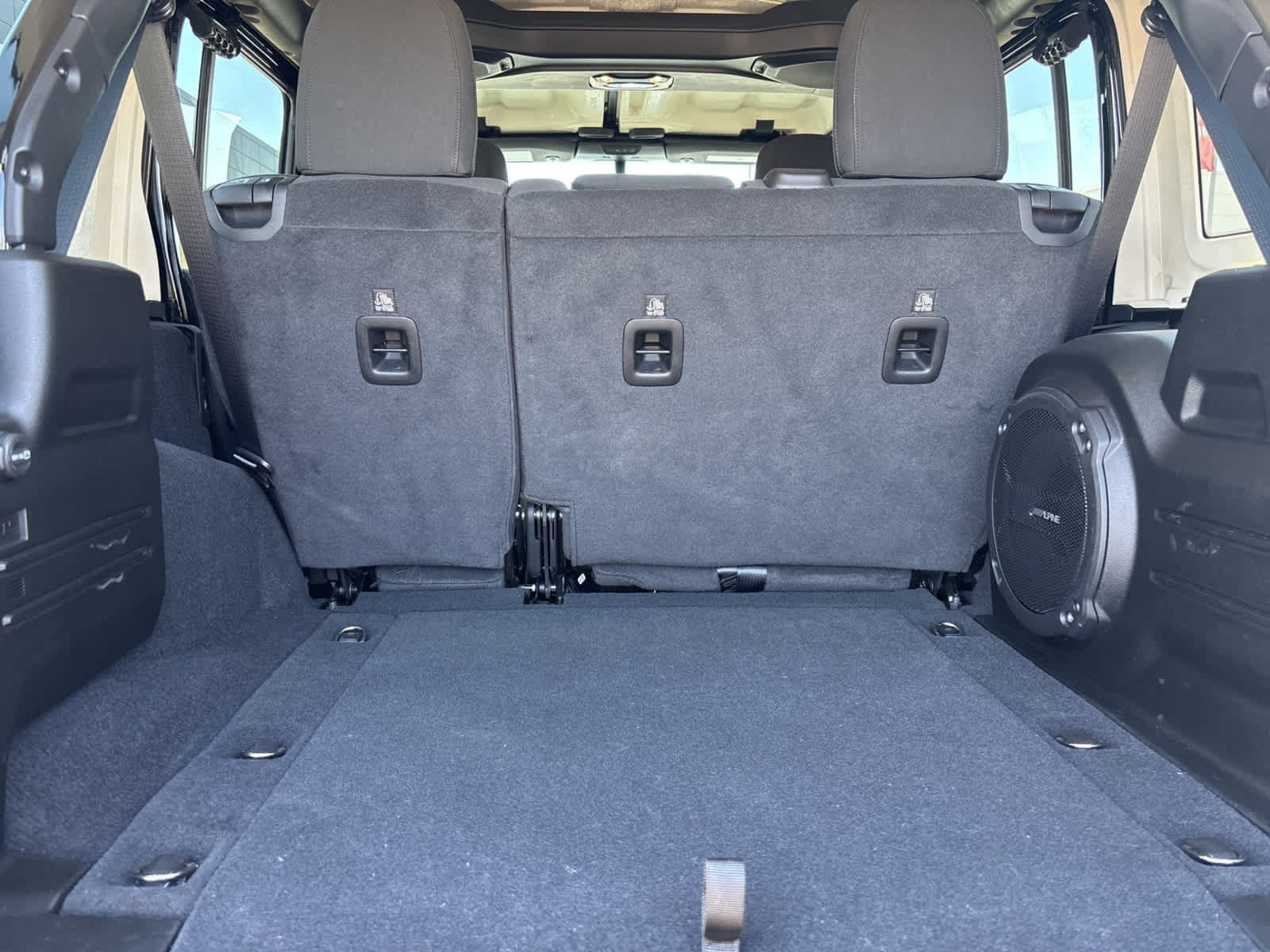 Thumbnail: 2021 Jeep Wrangler - 15