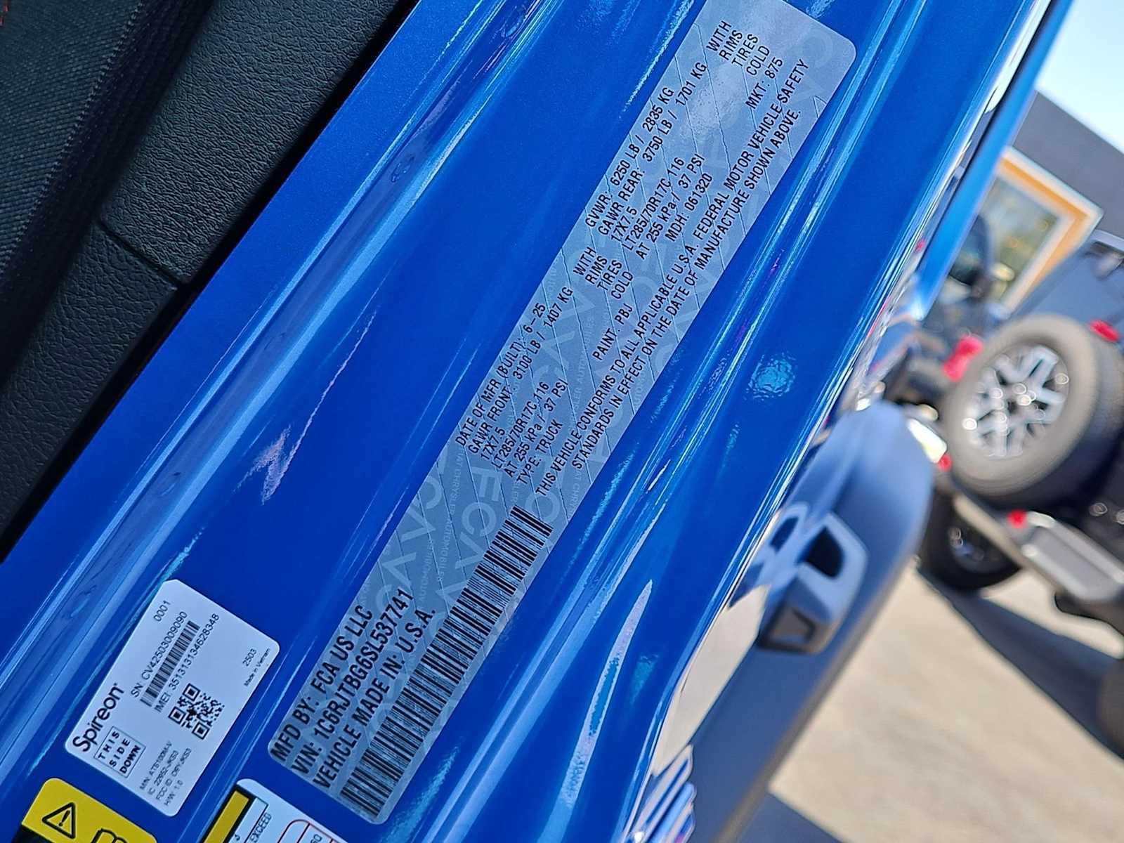 Thumbnail: 2025 Jeep Gladiator - 33