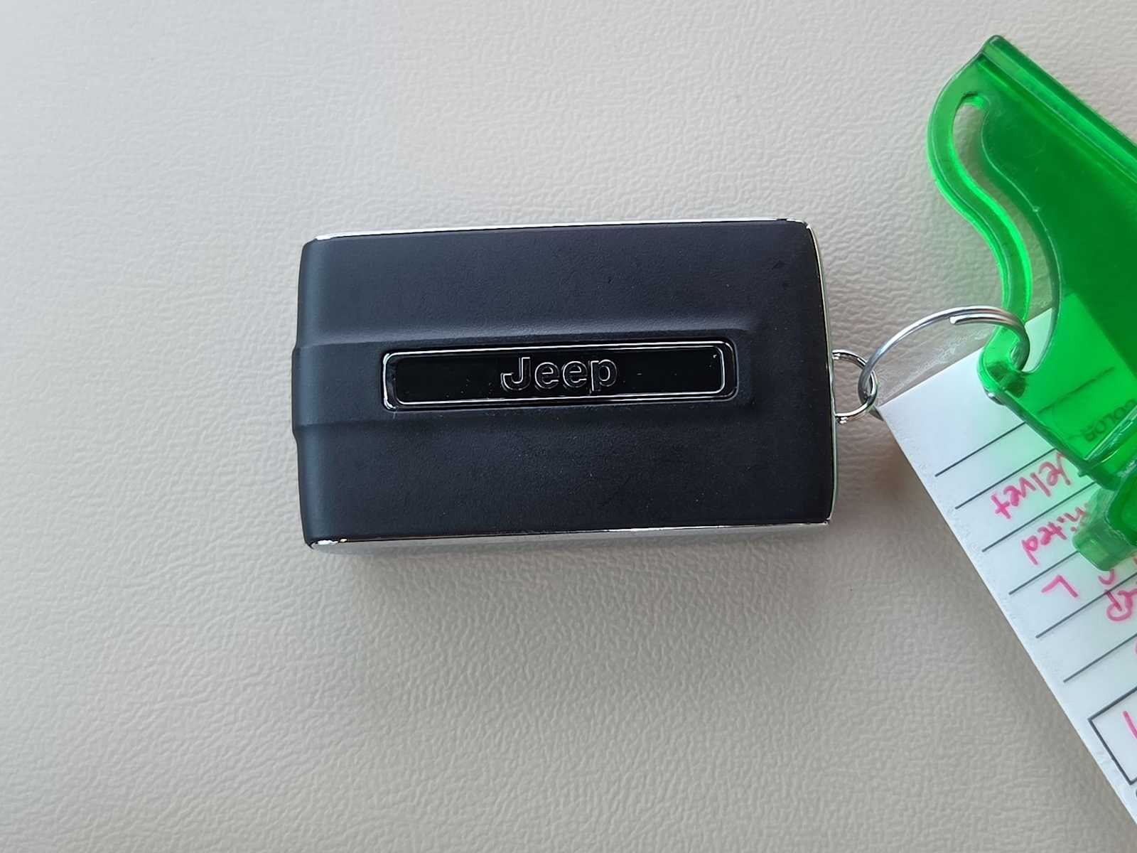 Thumbnail: 2025 Jeep Grand Cherokee - 36