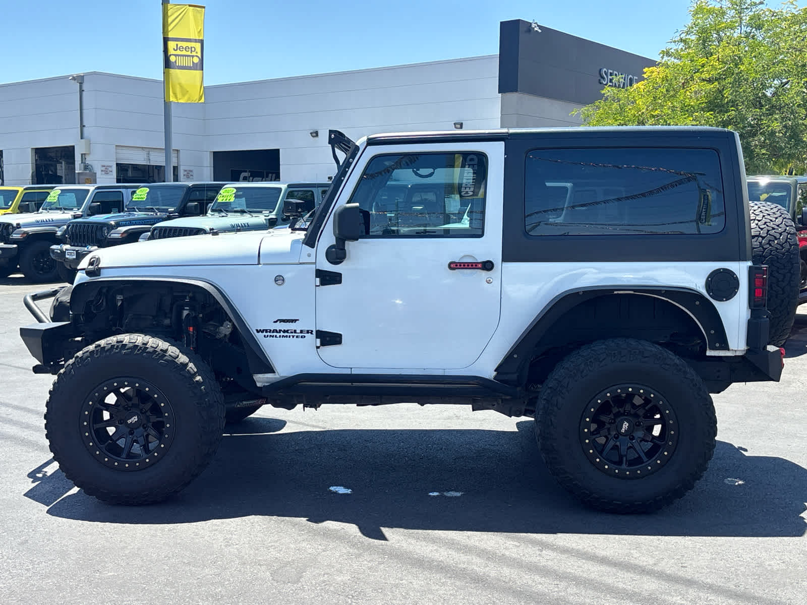 Thumbnail: 2012 Jeep Wrangler - 8