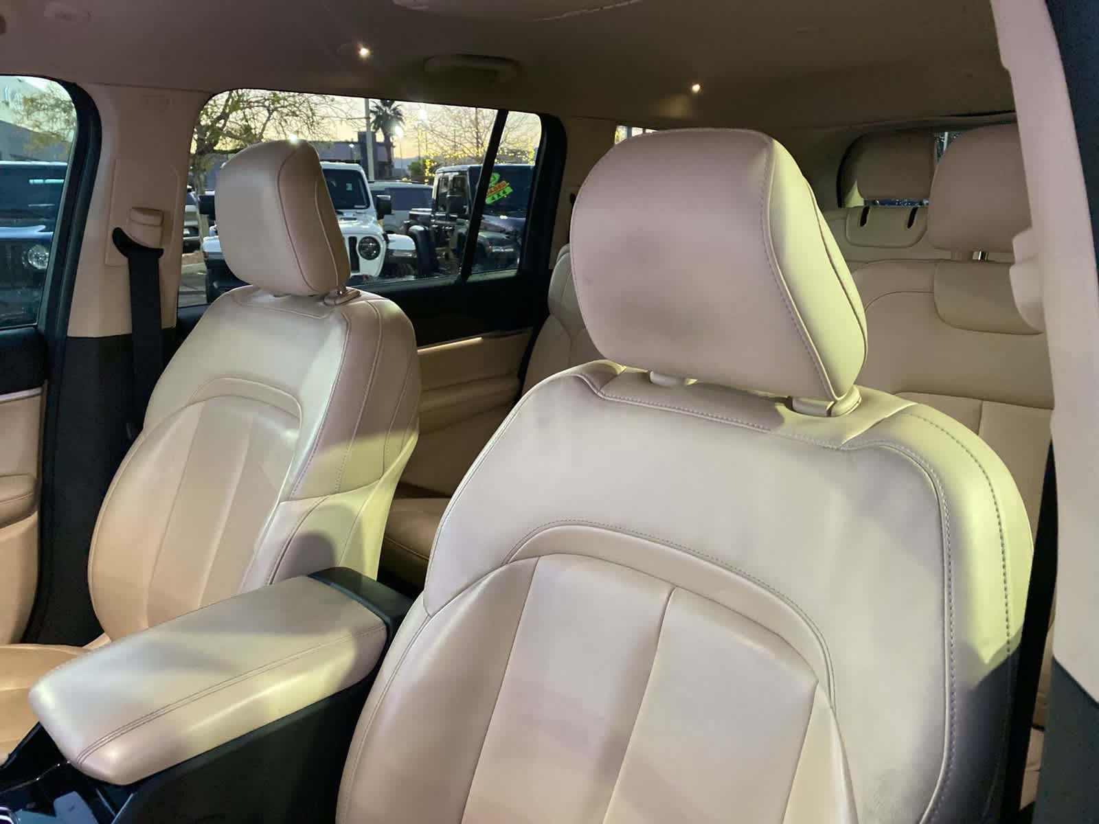 Thumbnail: 2021 Jeep Grand Cherokee L - 15