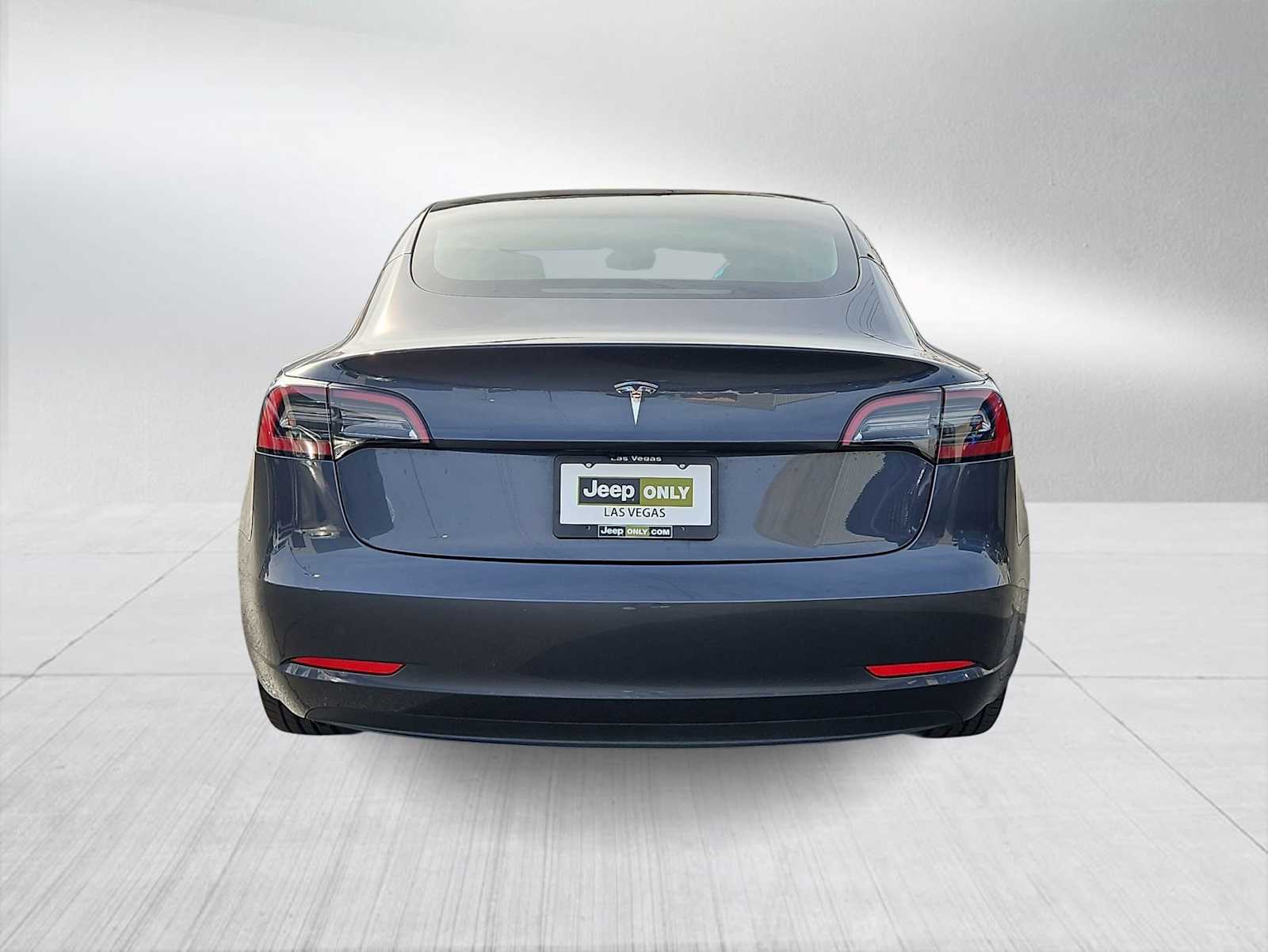 Thumbnail: 2023 Tesla Model 3 - 7