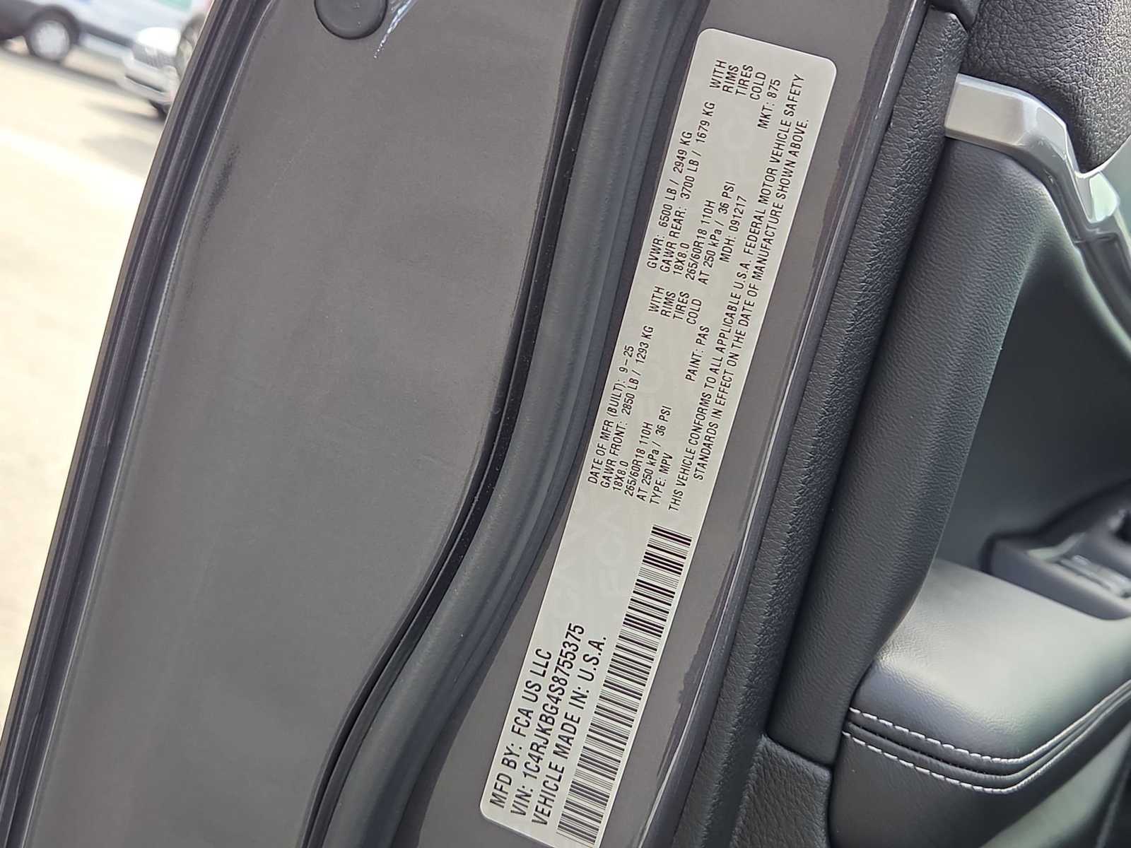 Thumbnail: 2025 Jeep Grand Cherokee L - 37