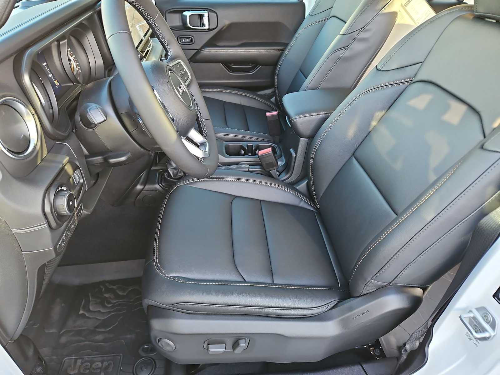 Thumbnail: 2026 Jeep Wrangler - 16