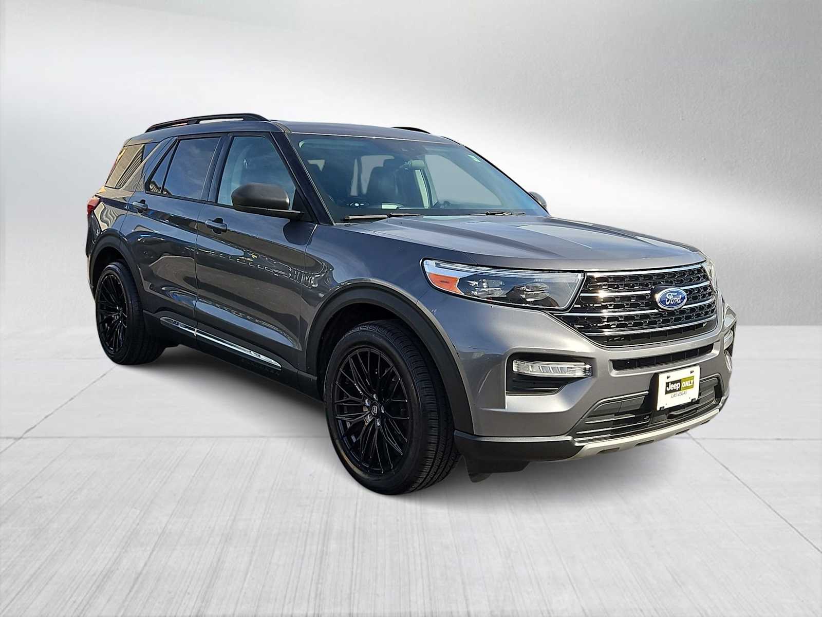 Thumbnail: 2021 Ford Explorer - 3