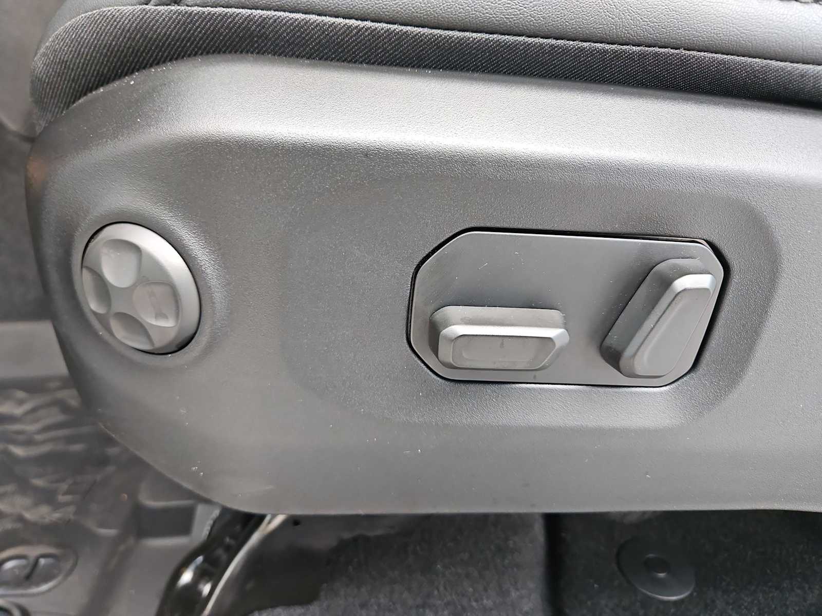 Thumbnail: 2026 Jeep Wrangler - 17