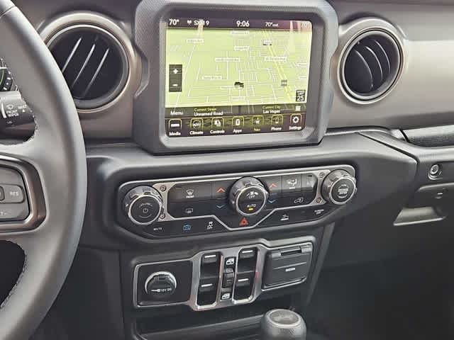 Thumbnail: 2023 Jeep Wrangler - 26