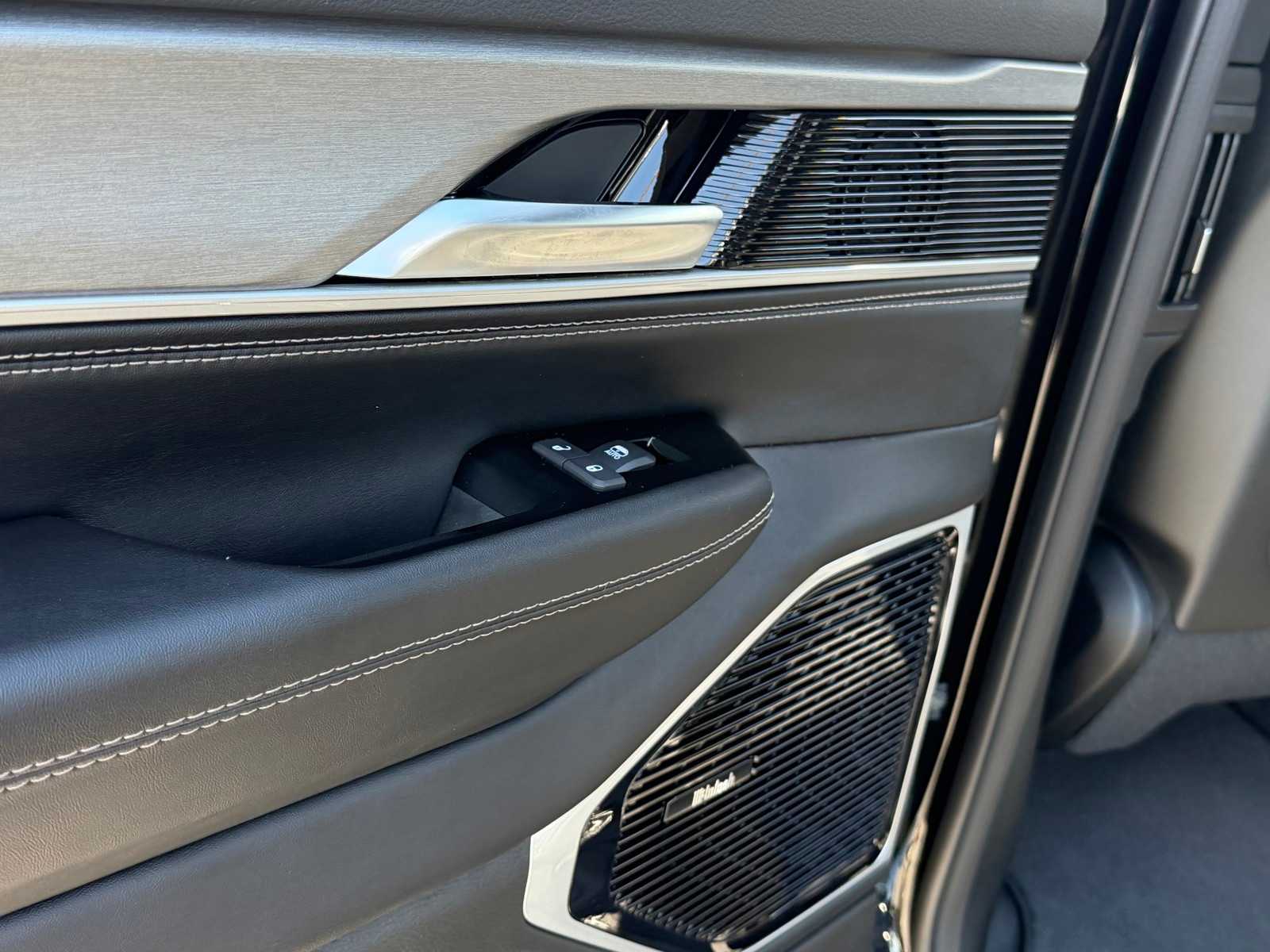 Thumbnail: 2026 Jeep Grand Wagoneer - 21
