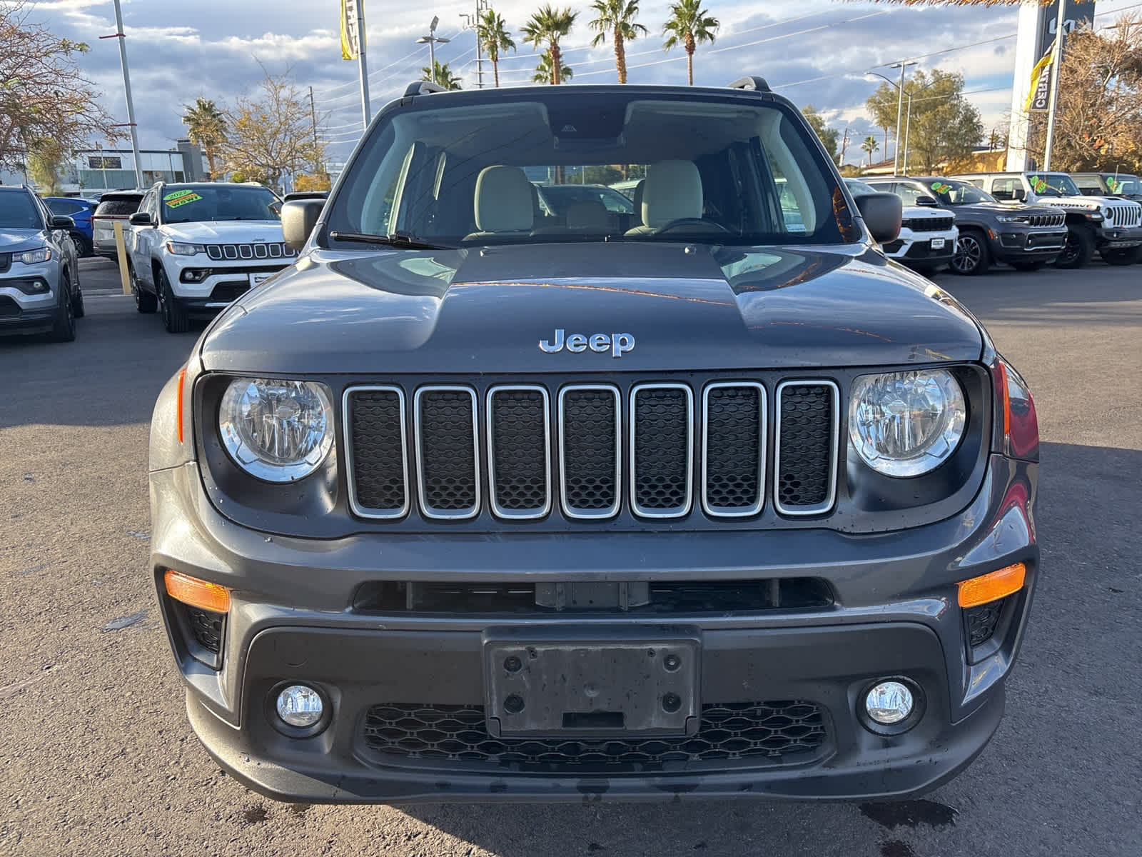 2022 Jeep Renegade Latitude photo 2