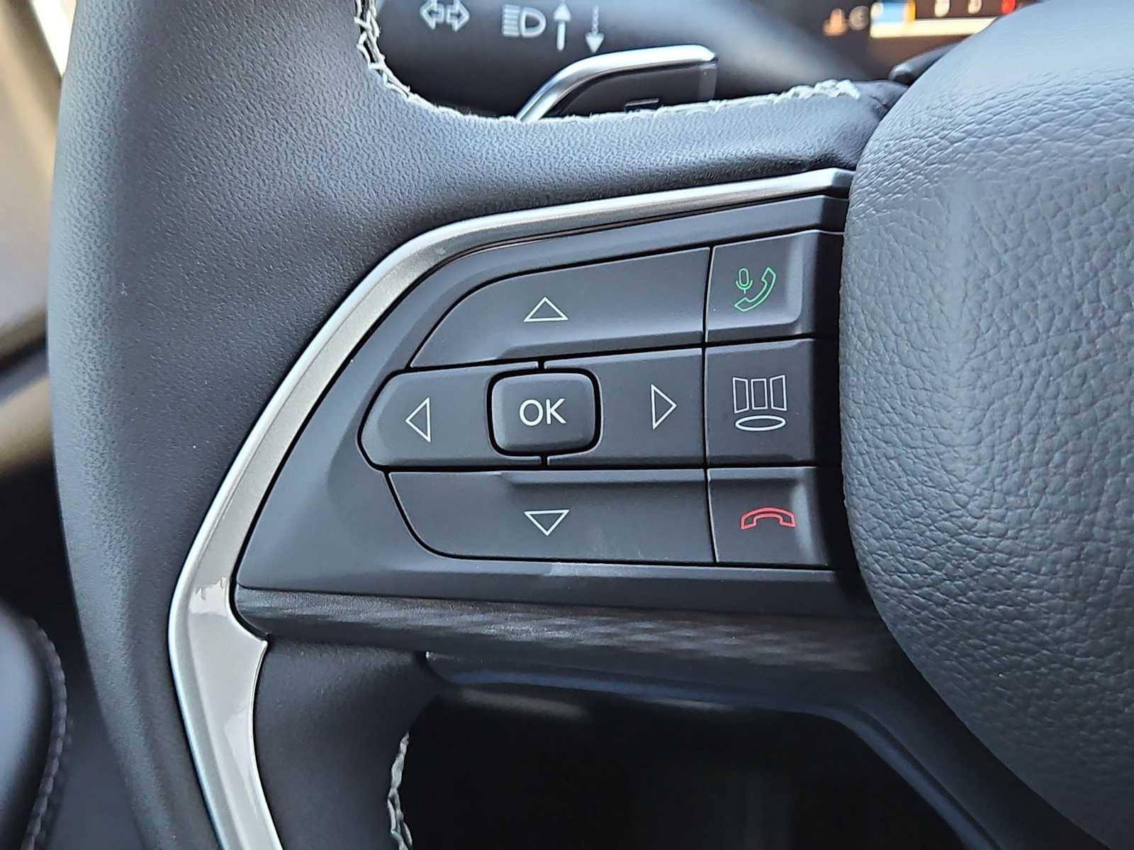 Thumbnail: 2026 Jeep Grand Cherokee - 24