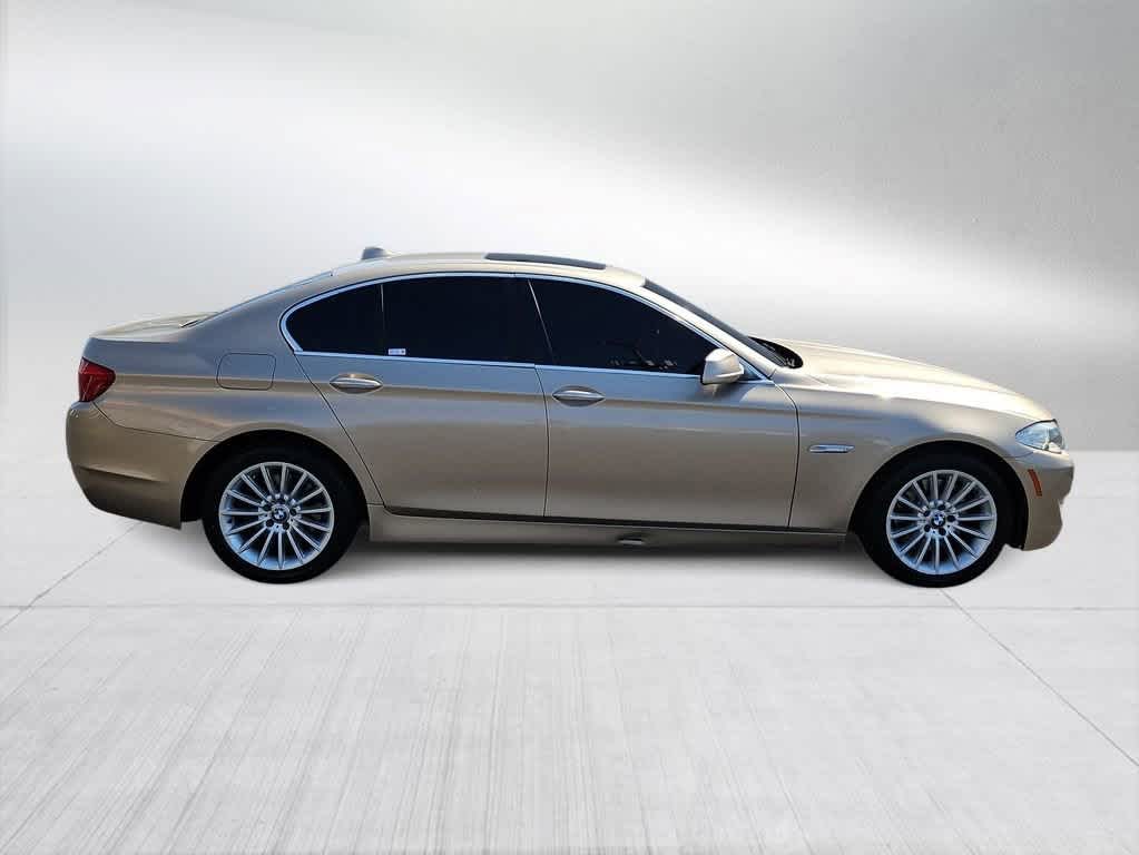 Thumbnail: 2013 BMW 5 Series - 9