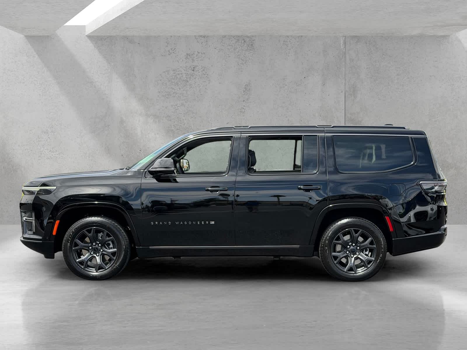 Thumbnail: 2026 Jeep Grand Wagoneer - 2