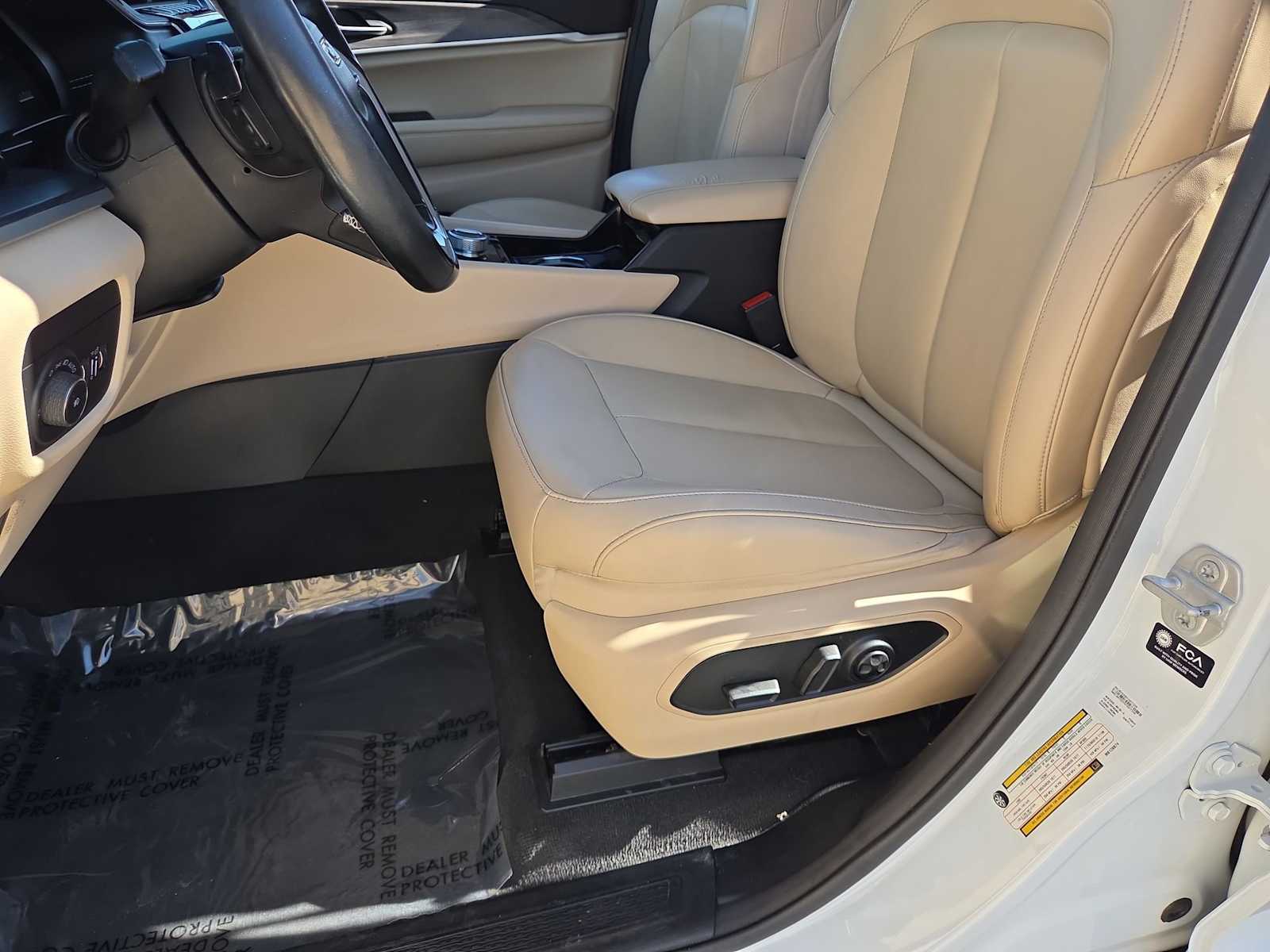 Thumbnail: 2021 Jeep Grand Cherokee L - 17
