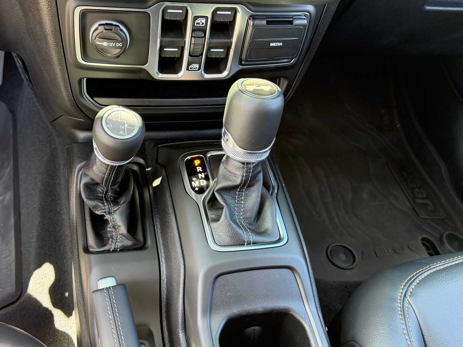 Thumbnail: 2026 Jeep Wrangler - 14