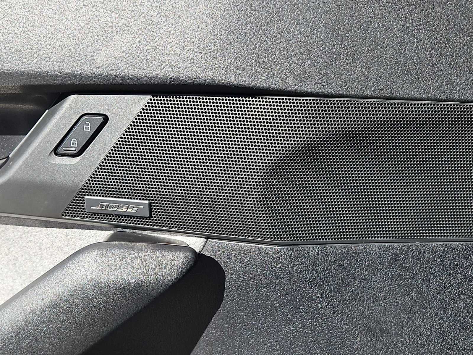 Thumbnail: 2022 Mazda MX-30 - 30