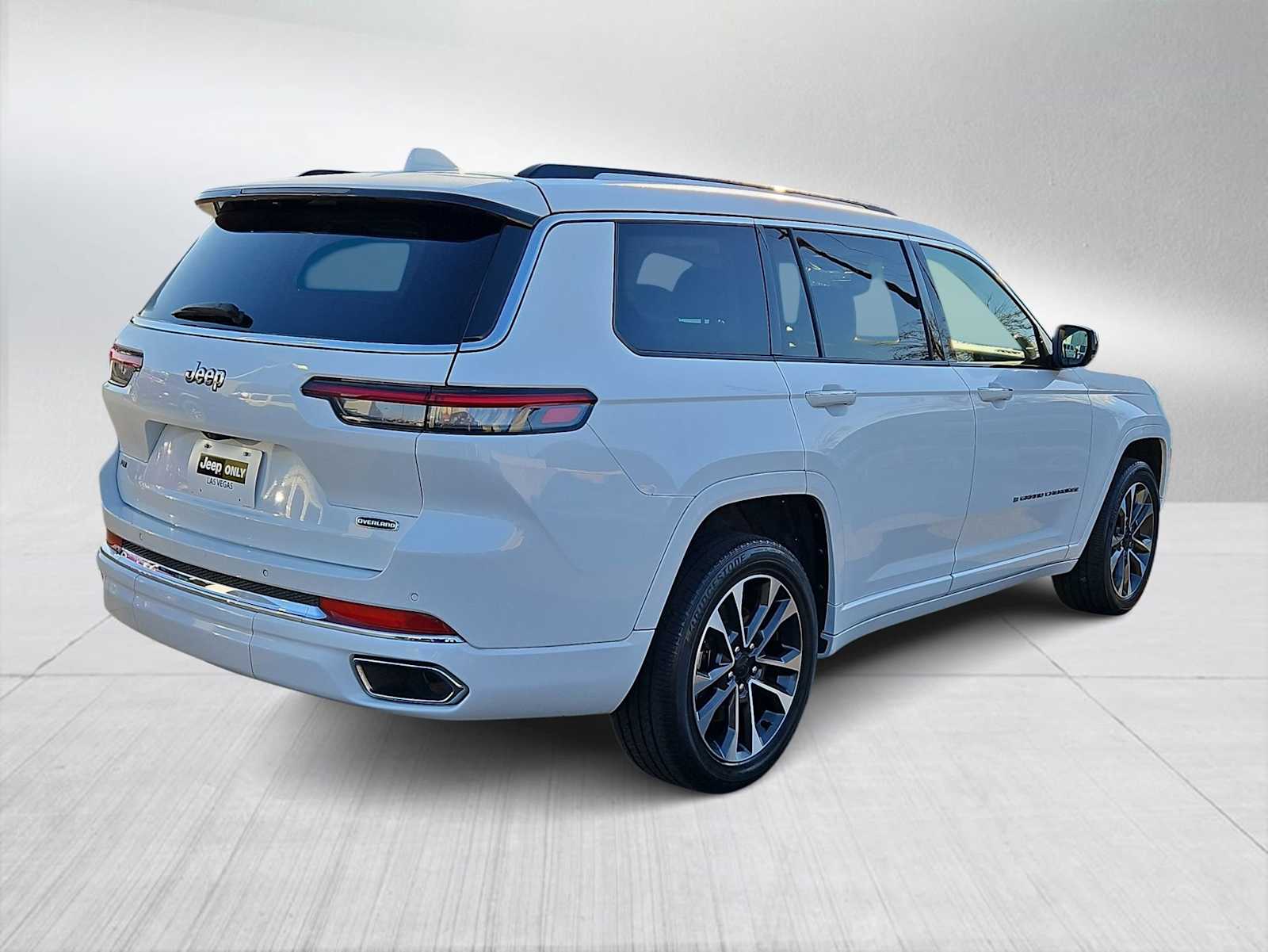 Thumbnail: 2021 Jeep Grand Cherokee L - 8