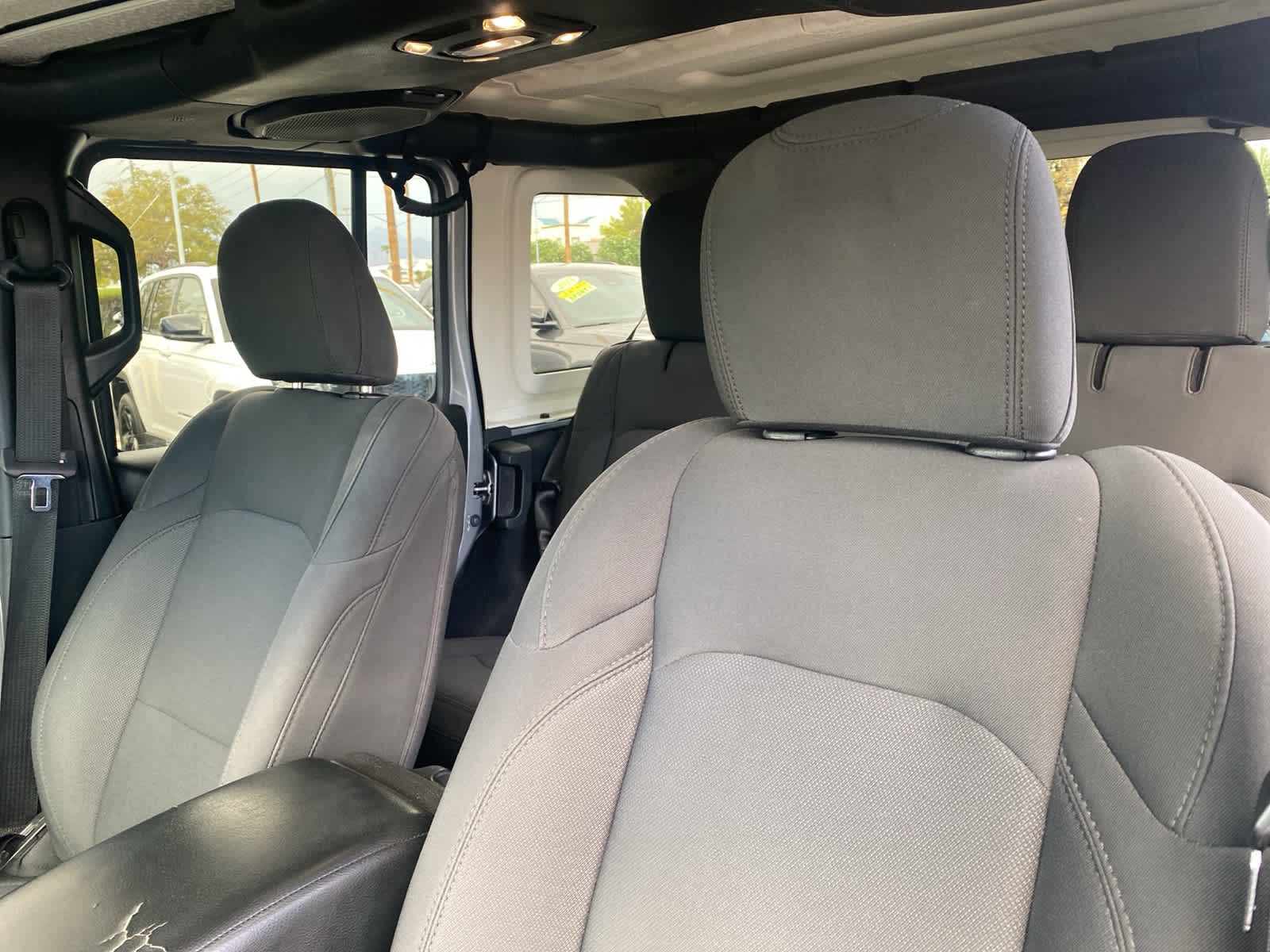 Thumbnail: 2021 Jeep Wrangler - 15