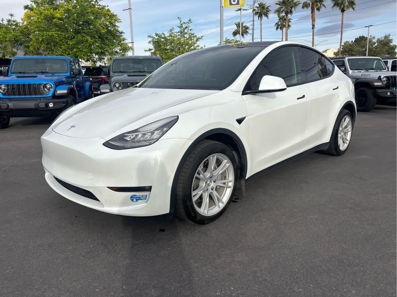 Used 2021 Tesla Model Y Long Range with VIN 5YJYGDEE6MF263210 for sale in Las Vegas, NV