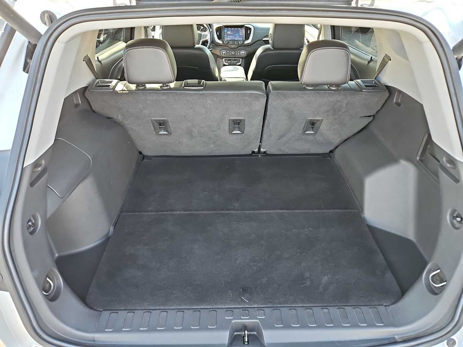 Thumbnail: 2022 GMC Terrain - 33