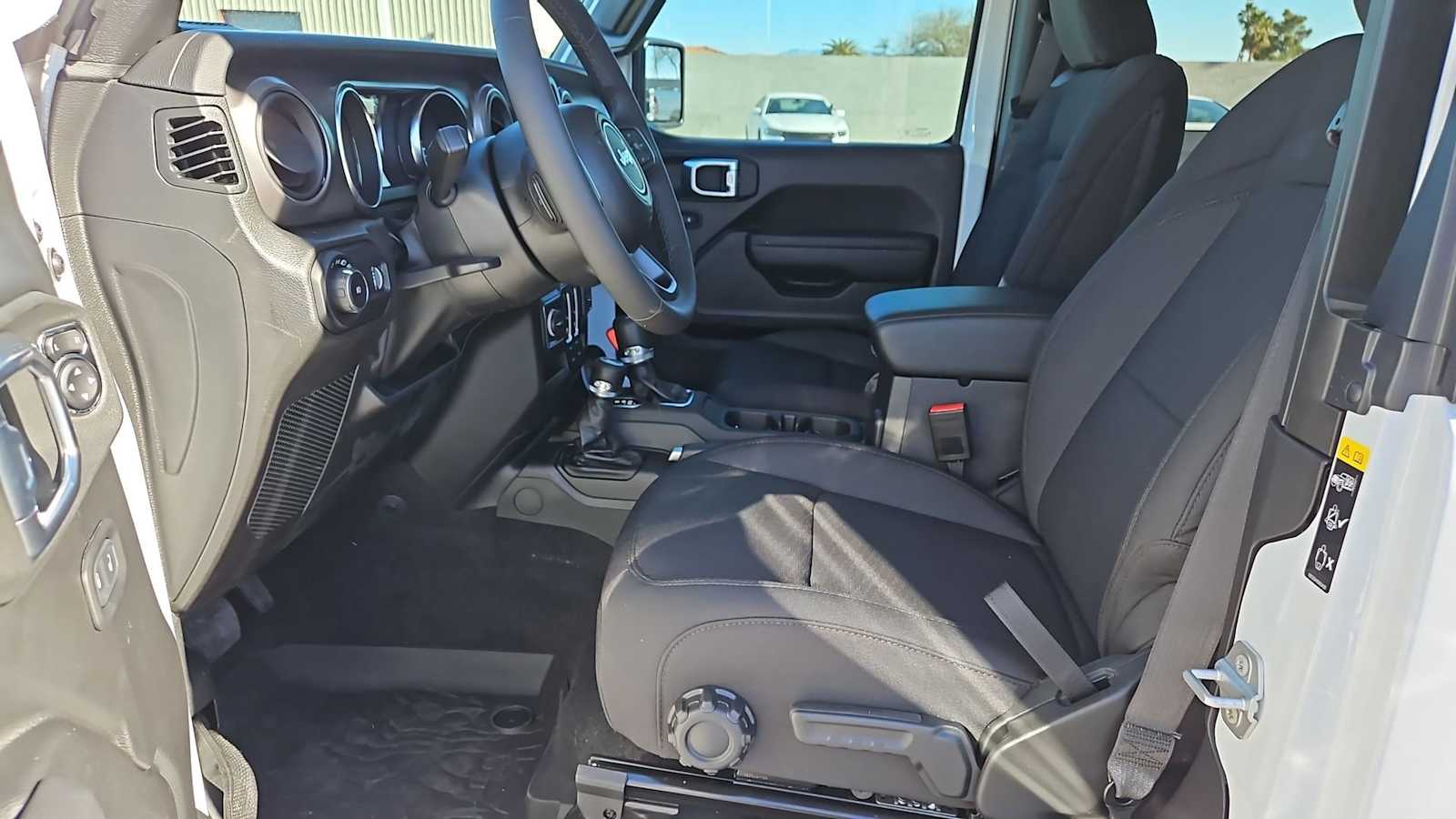 Thumbnail: 2023 Jeep Wrangler - 19