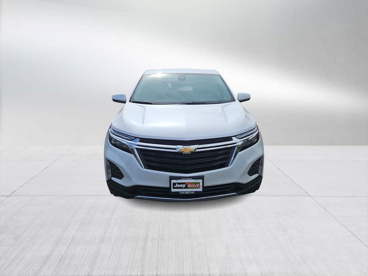 Thumbnail: 2022 Chevrolet Equinox - 3