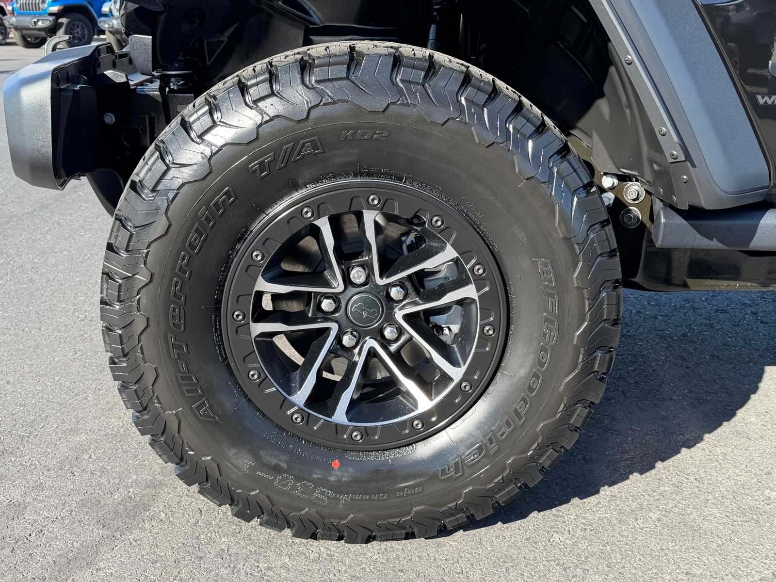 Thumbnail: 2026 Jeep Wrangler - 32